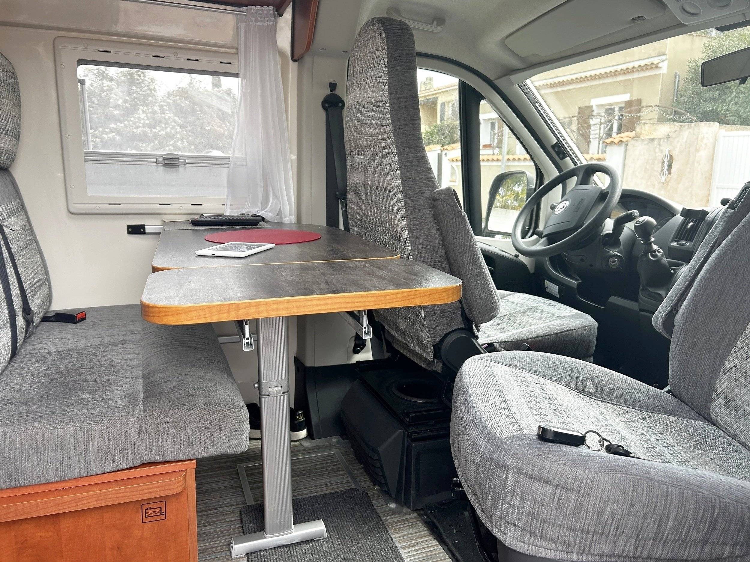 Font Vendôme font vendôme leader camp