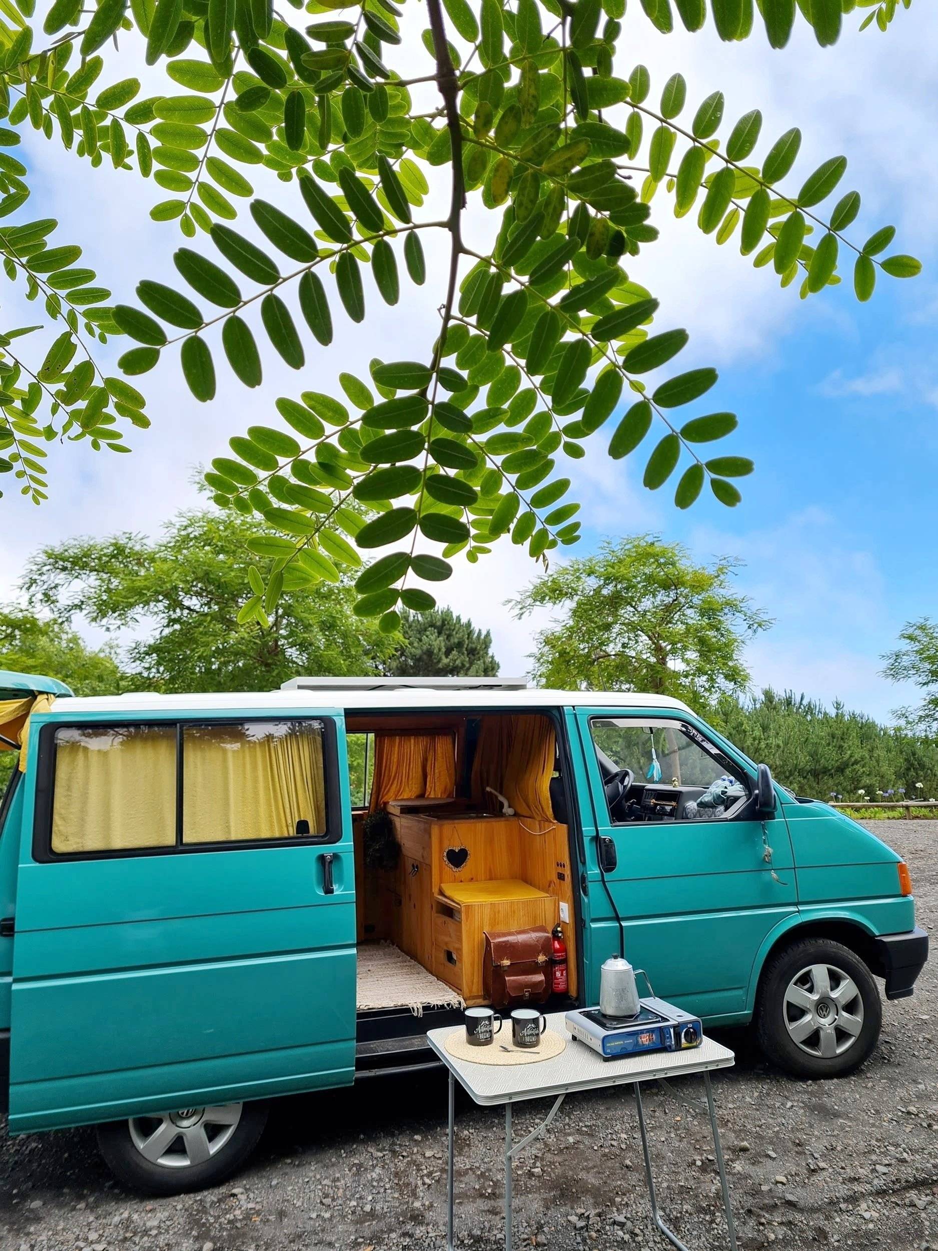 Volkswagen Transporter T4 2.4D