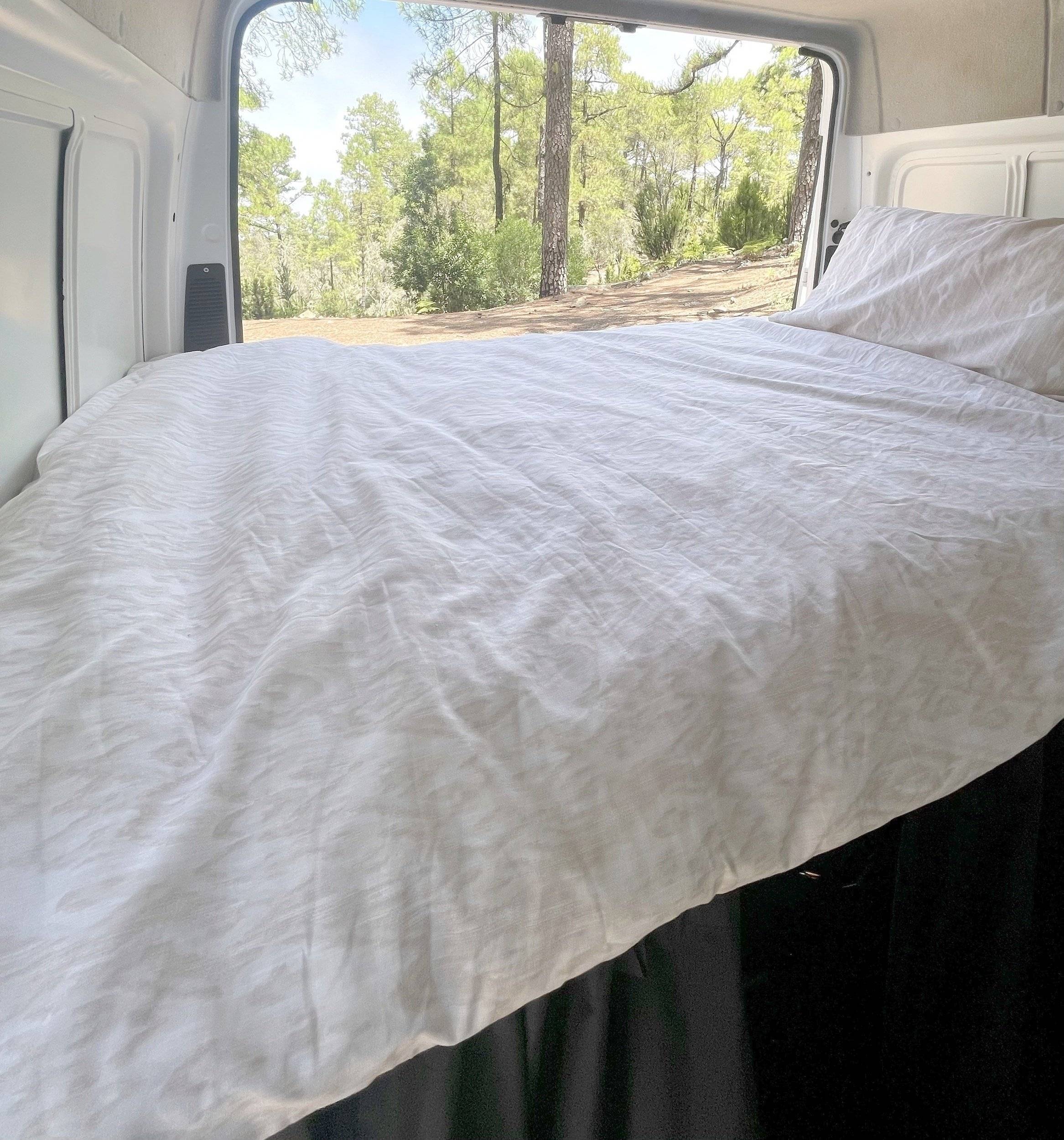 Berth Ford Transit - Yescapa