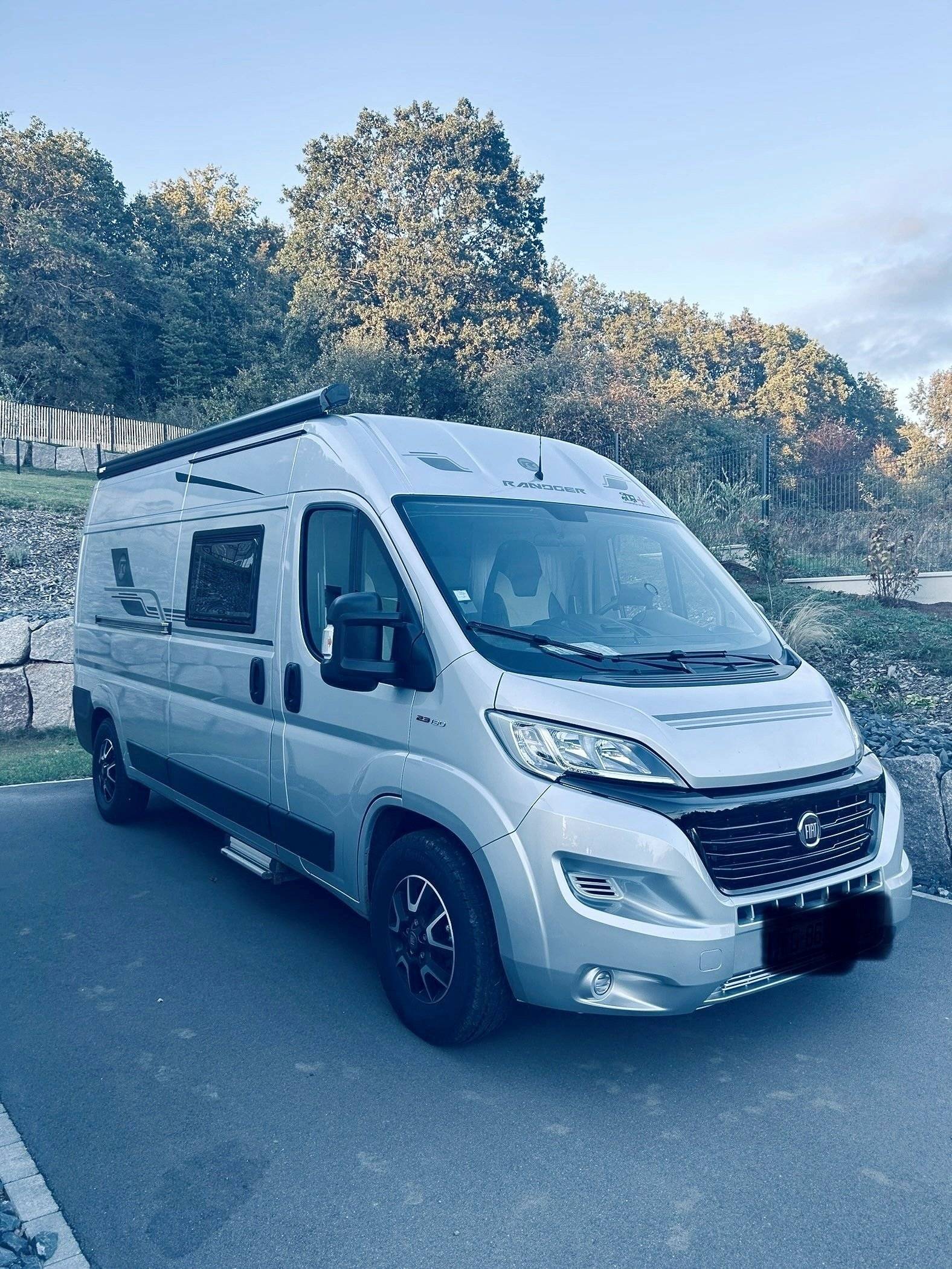 Challenger 2,3 l 130 ch