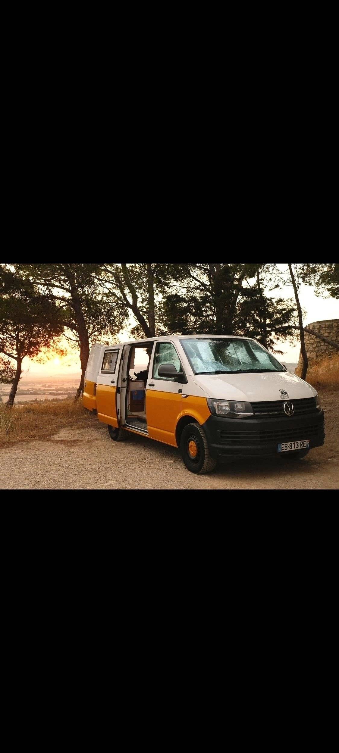 Vista frontale a ¾ Volkswagen 2,0 l 140 ch - Yescapa