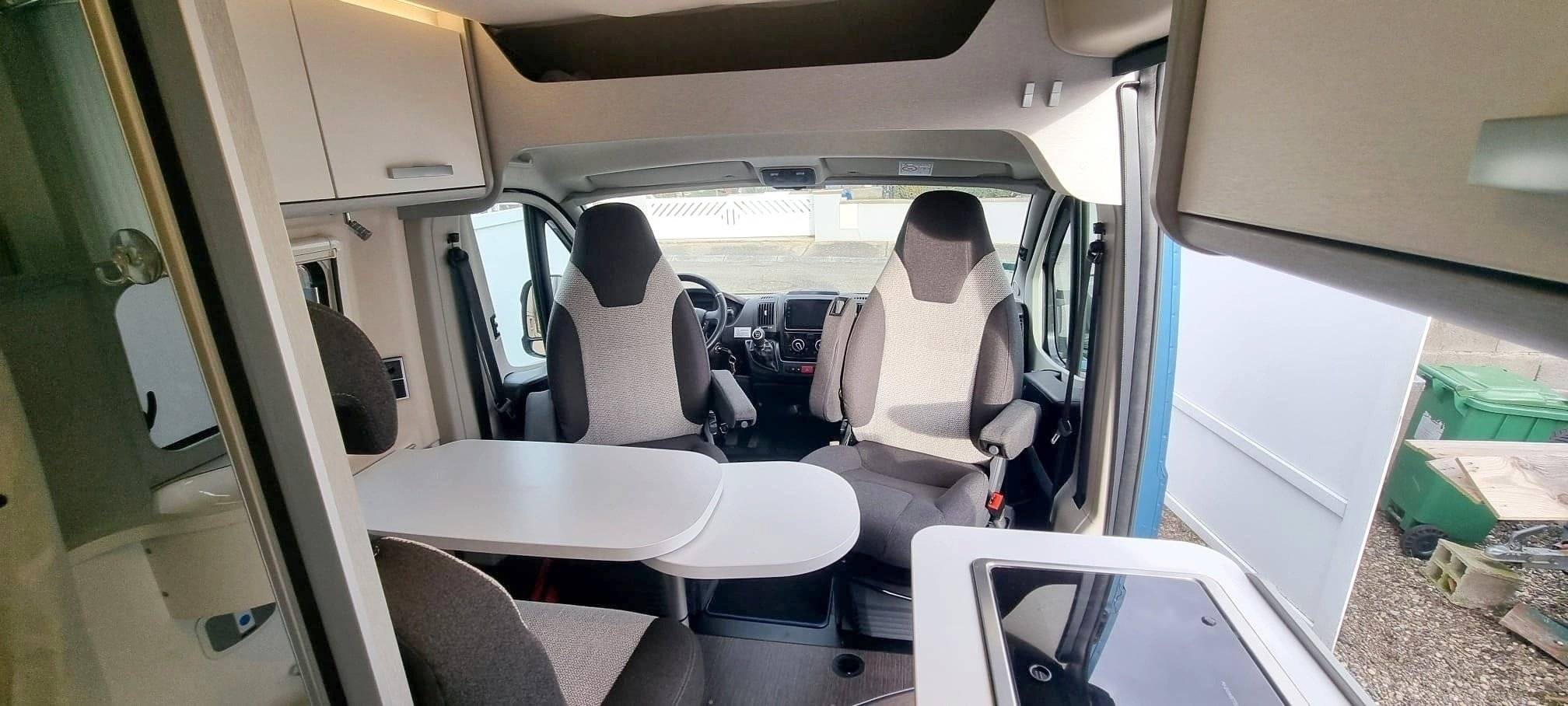 Eethoek Fiat Fiat Ducato 140 CV - Yescapa
