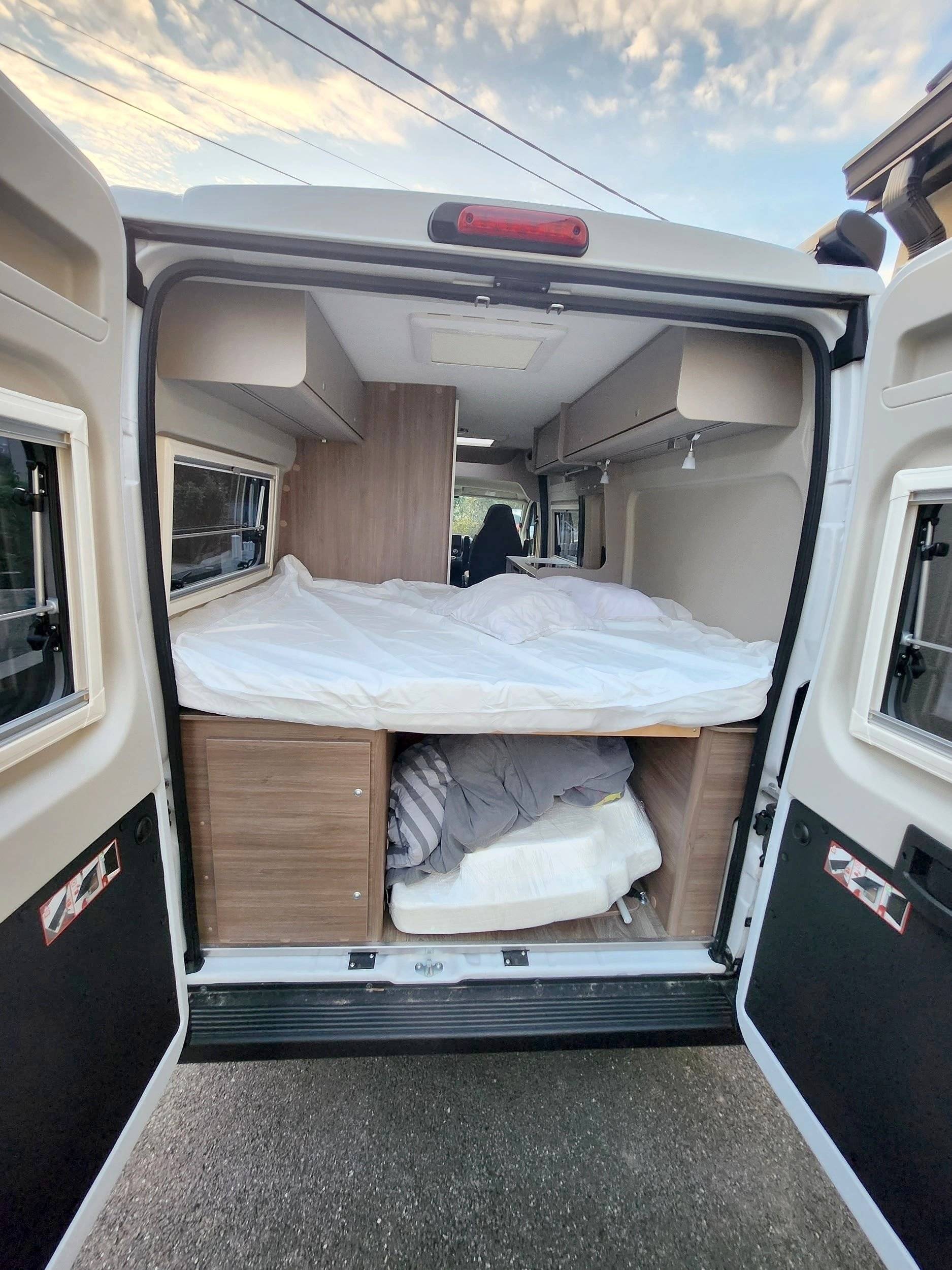Letti Peugeot Boxer 2,0 l 130 ch - Yescapa