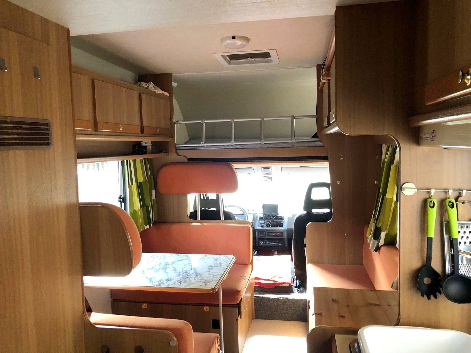 Berth Nissan Trade - Yescapa