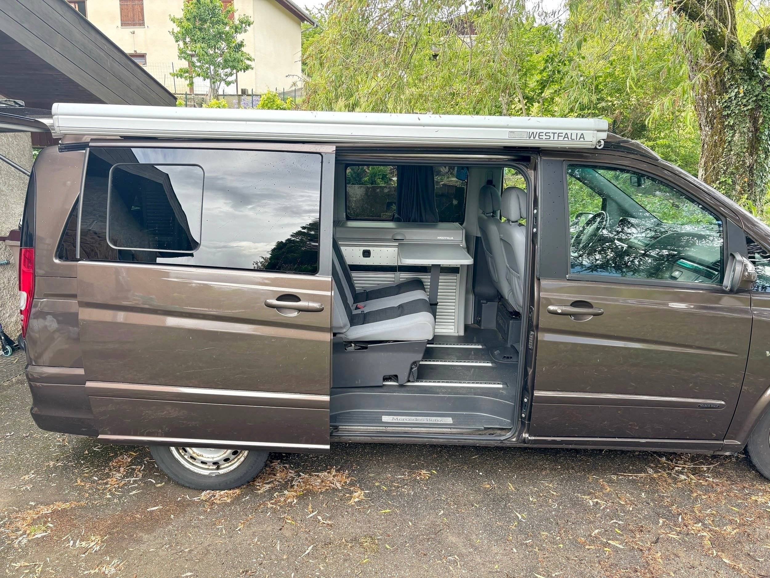 Vista del vehículo ángulo delantero Mercedes 3,0 l 190 ch - Yescapa
