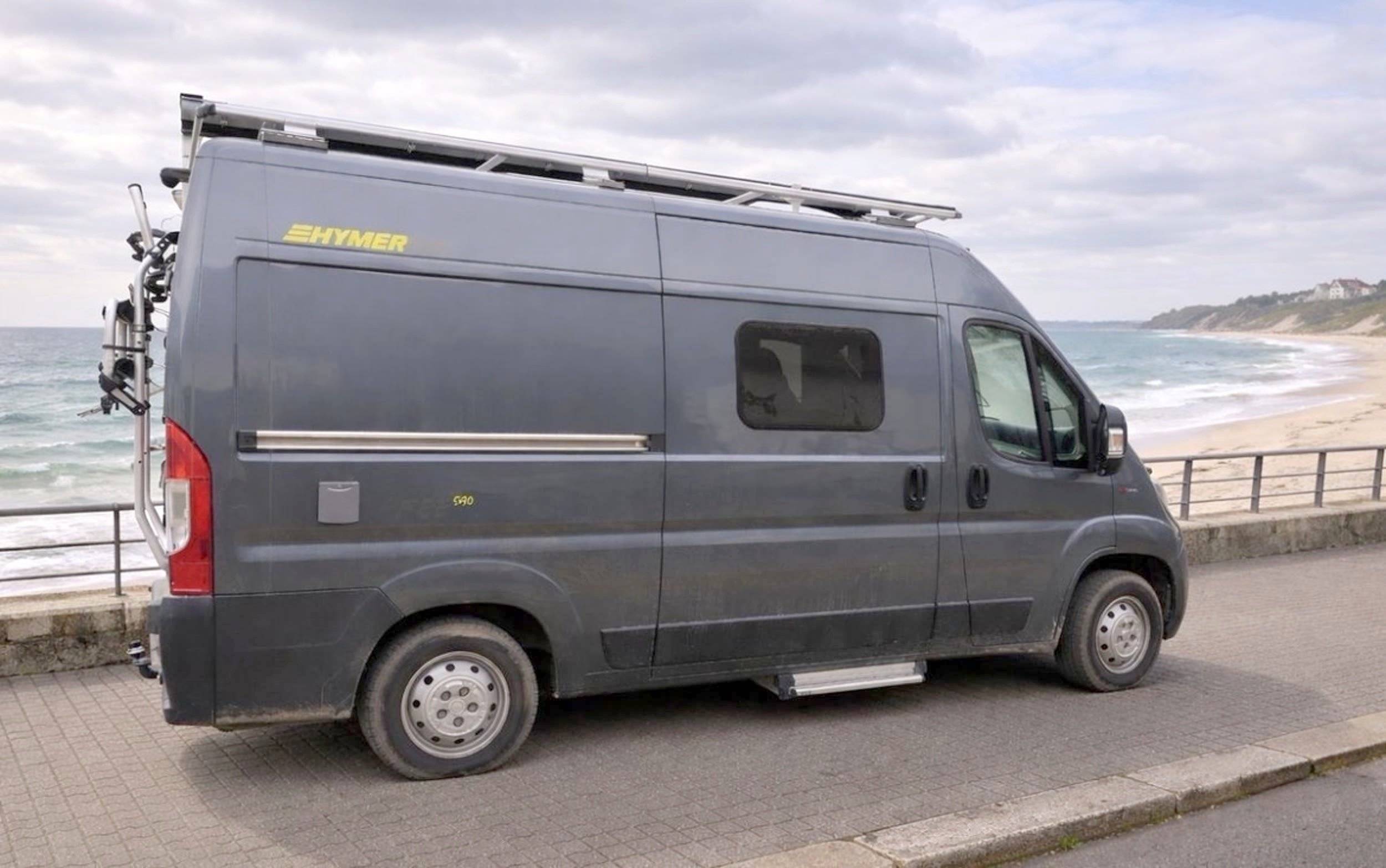 Front view from 3/4 Fiat Ducato 2,3 l 140 CV - Yescapa