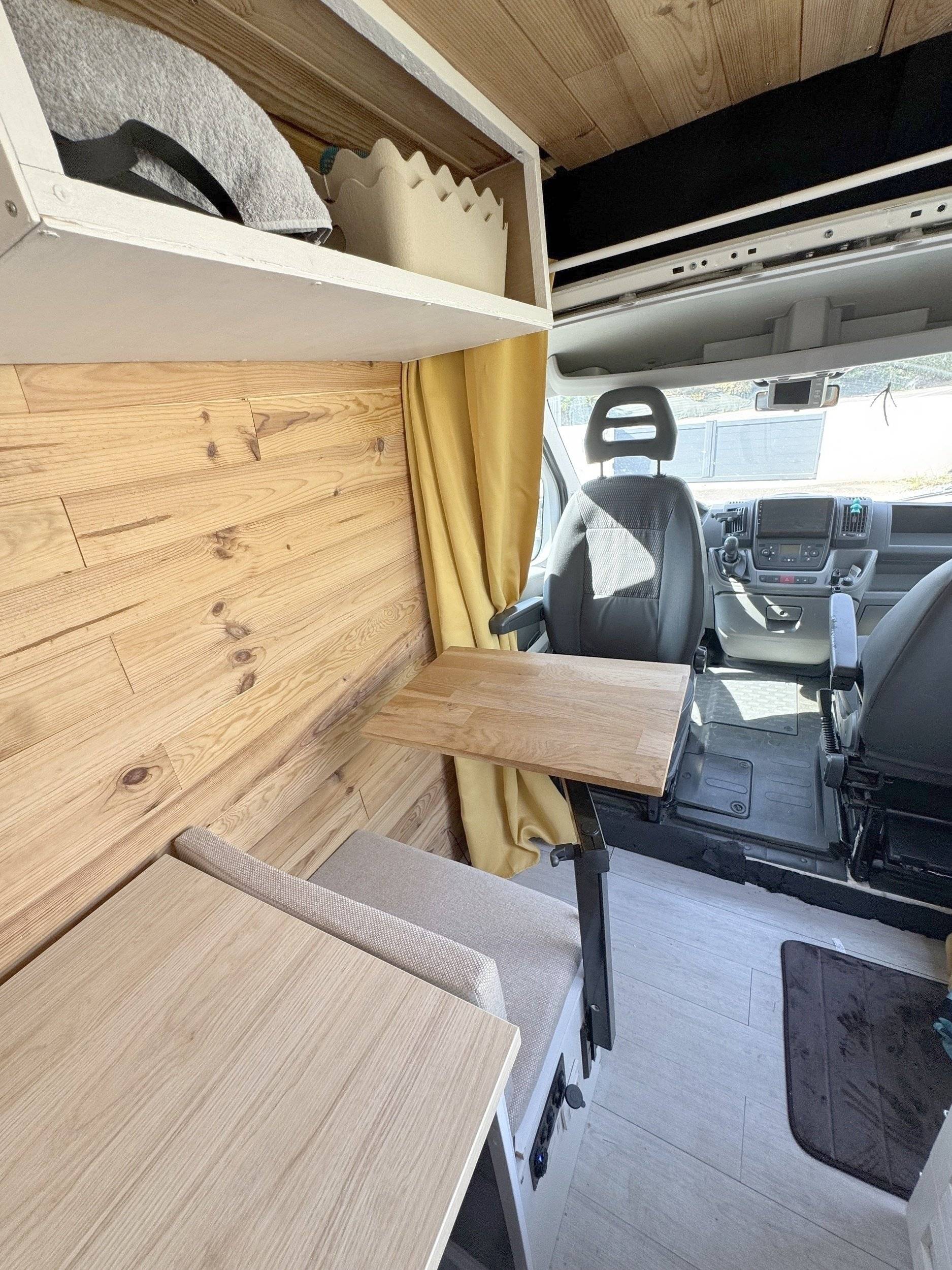 Dinette  - Yescapa