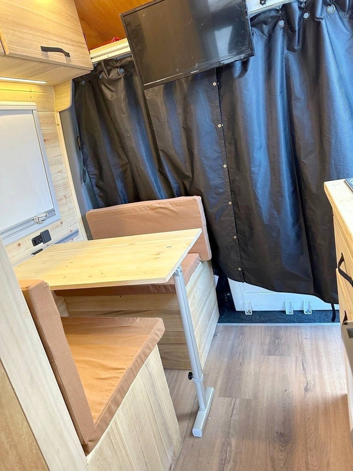 Mercedes Sprinter 2,1 l 115 ch