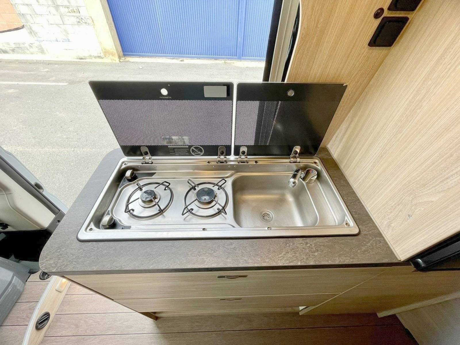 Cozinha Knaus Tabbert - Yescapa