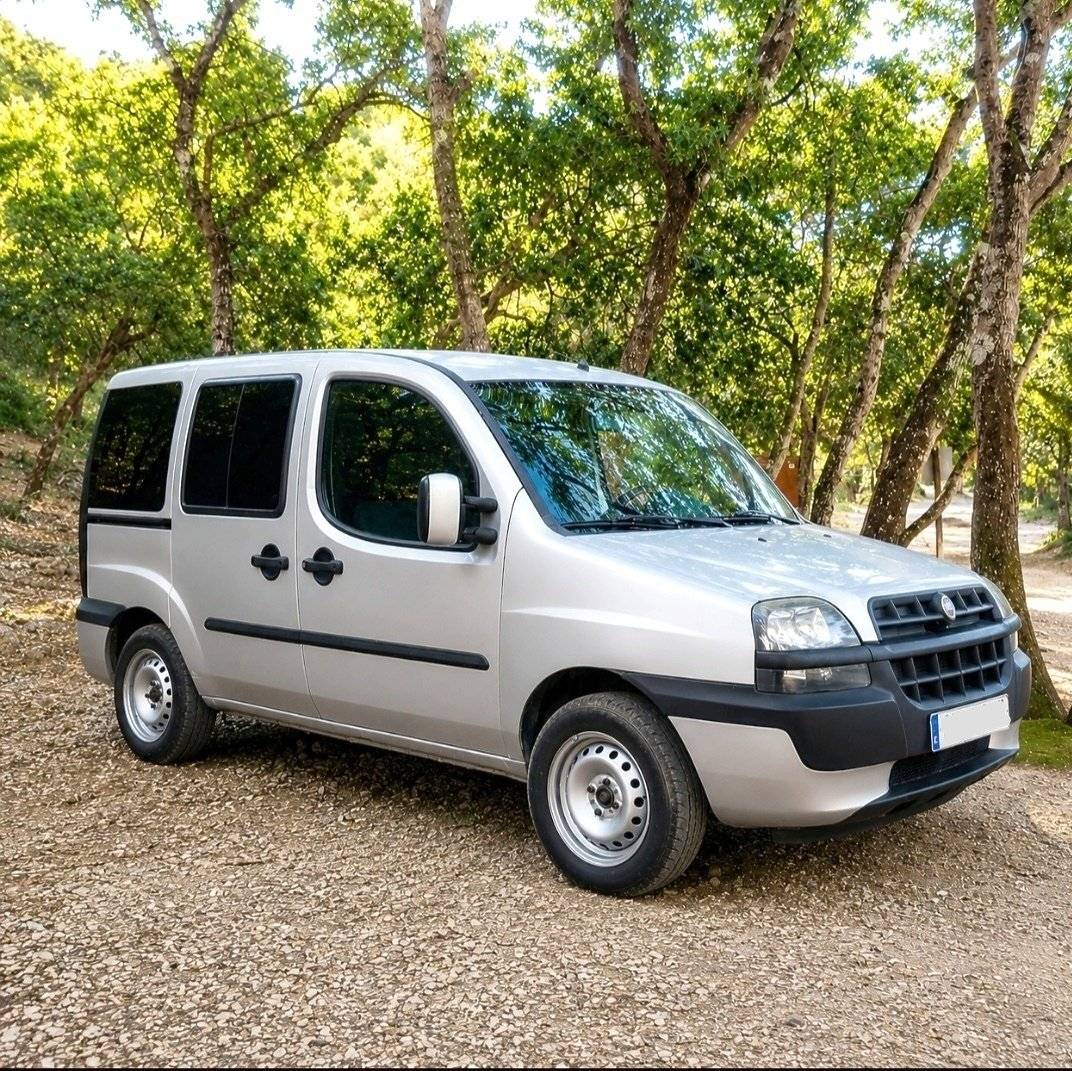 schräge Vorderansicht Fiat - Yescapa
