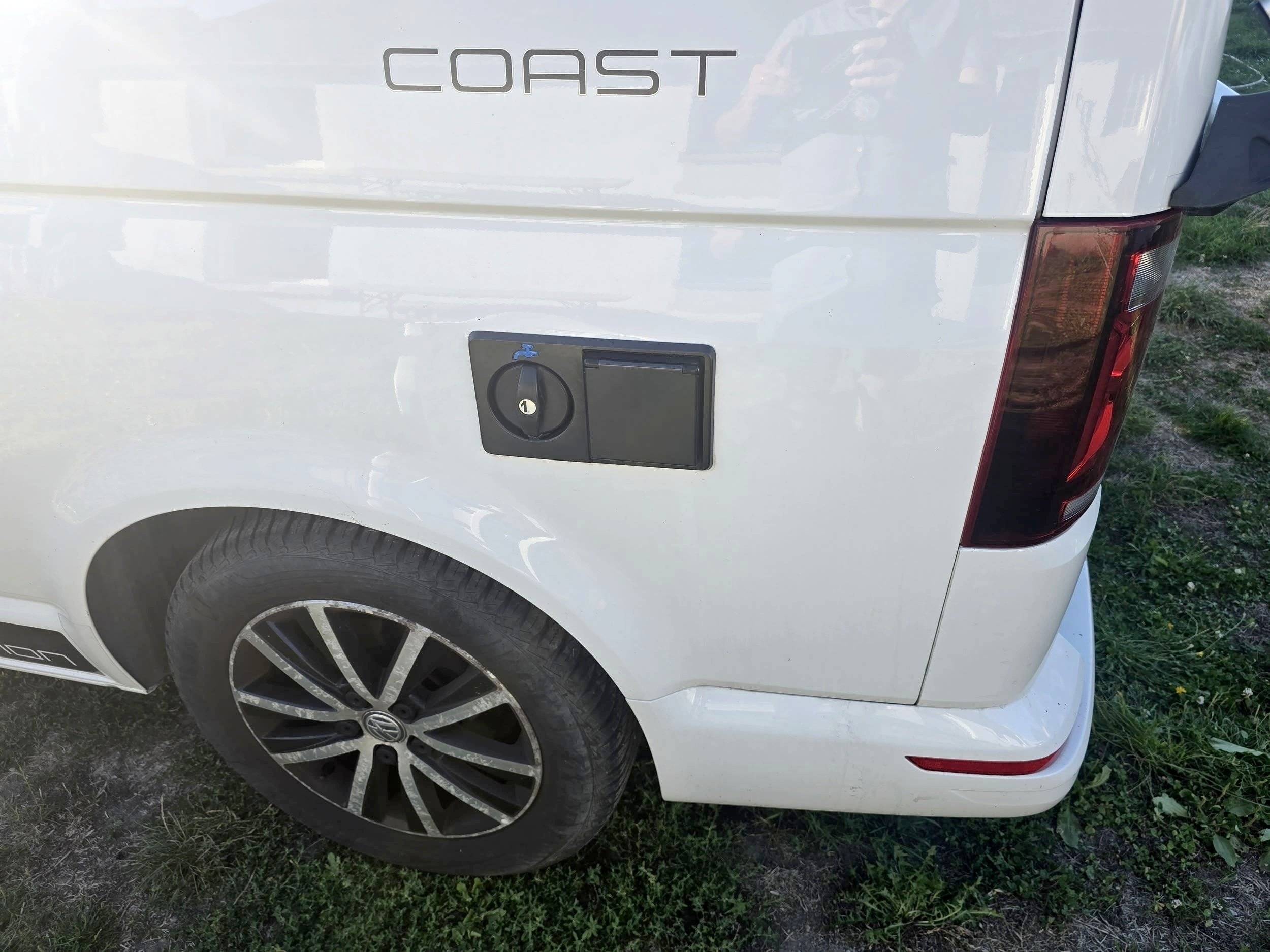 Volkswagen T6 California Coast