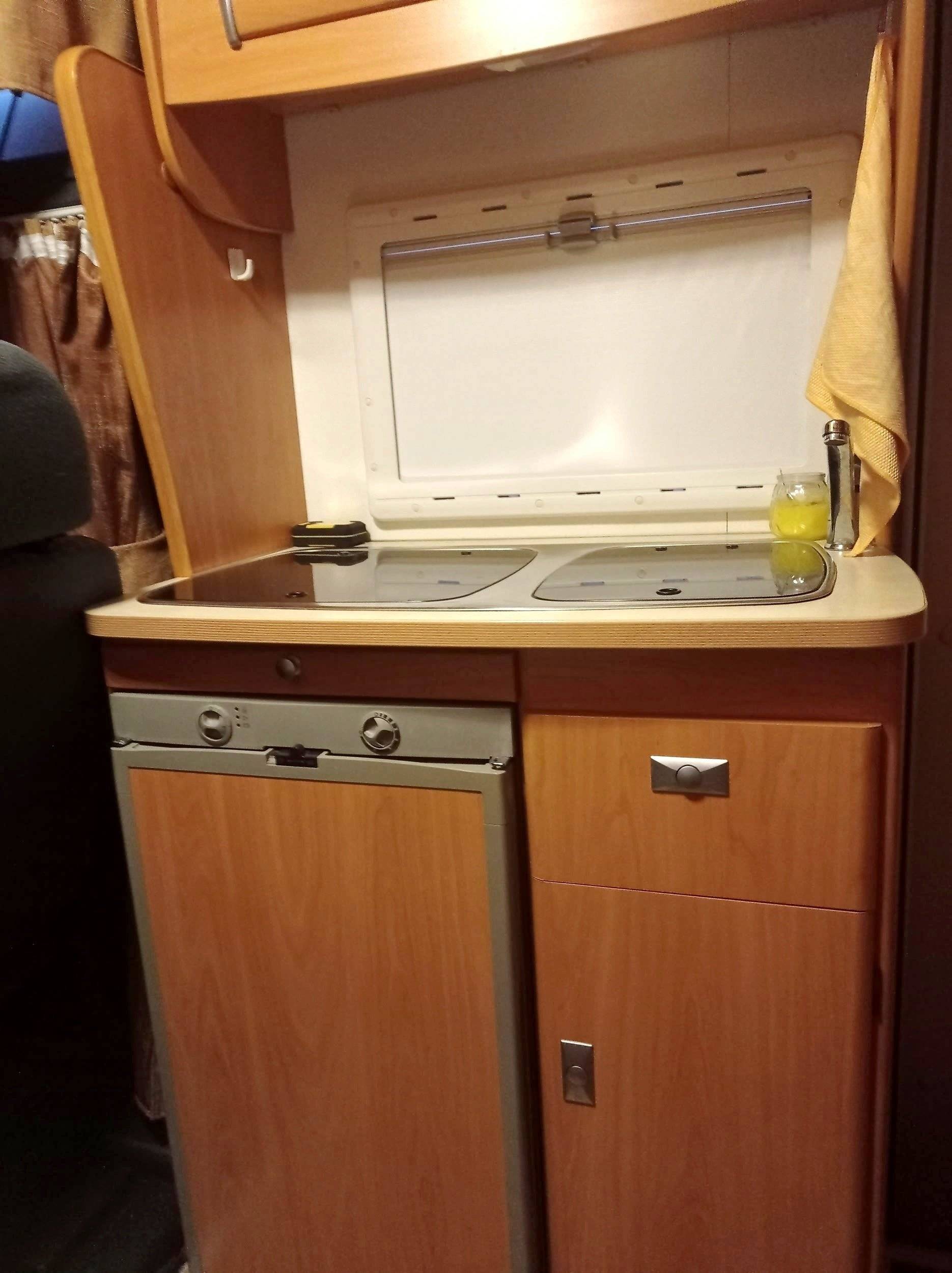 Challenger Transit 2,5 l TDCi 140 ch.