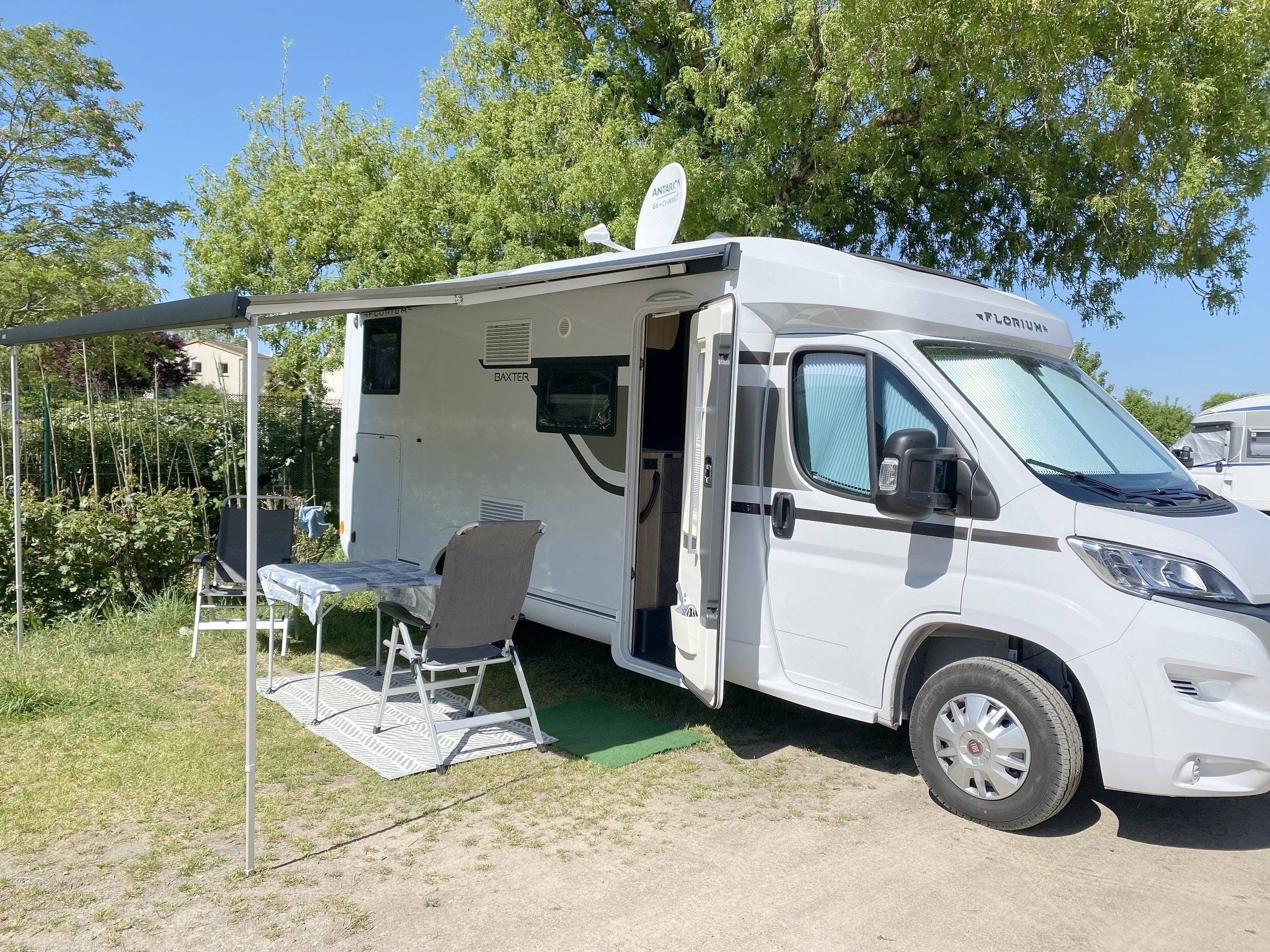 Vista frontale a ¾ Fiat Fiat - Yescapa