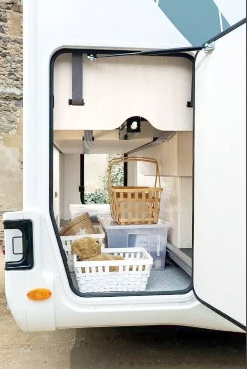 Challenger Challenger 380