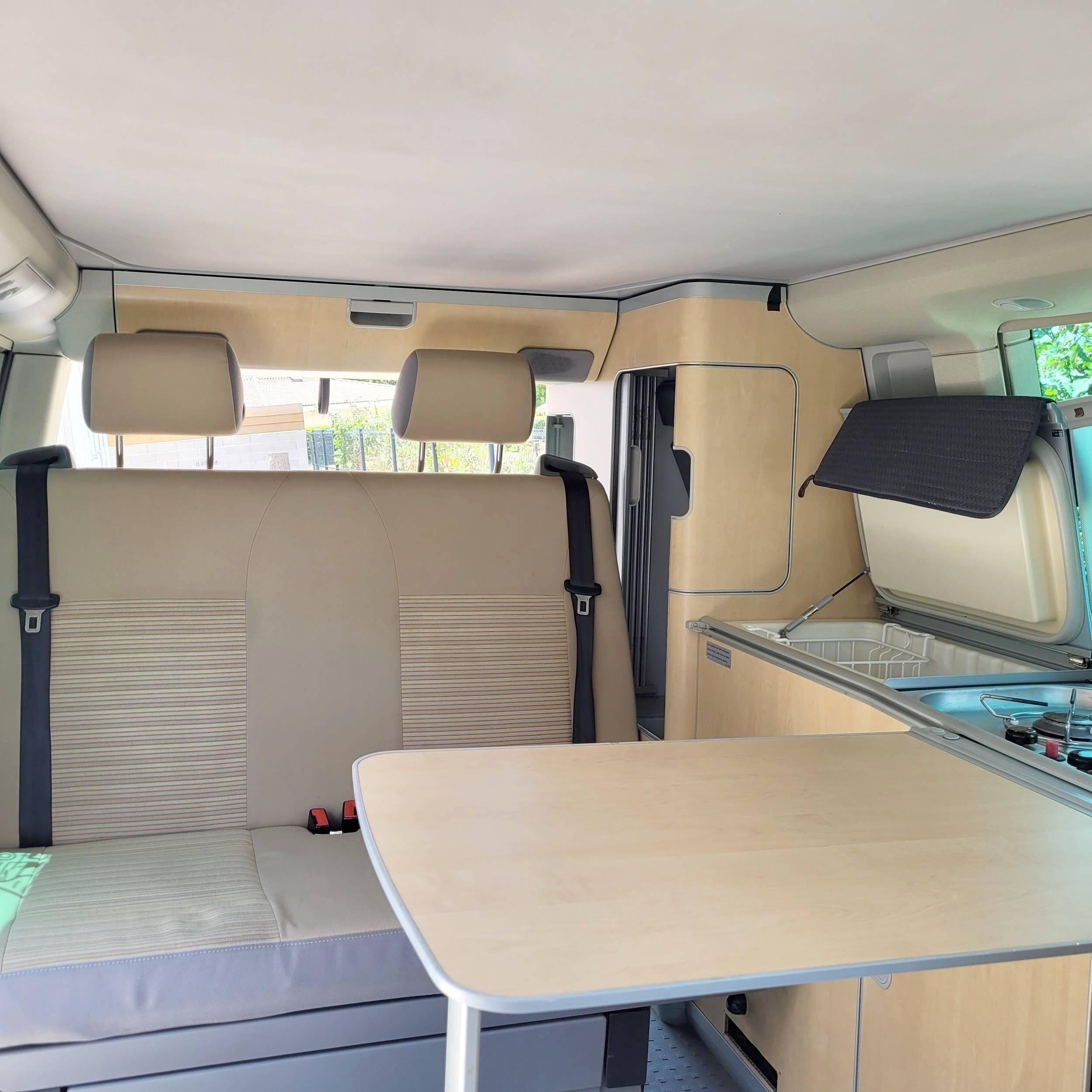 Kitchen Volkswagen California T5 - Yescapa