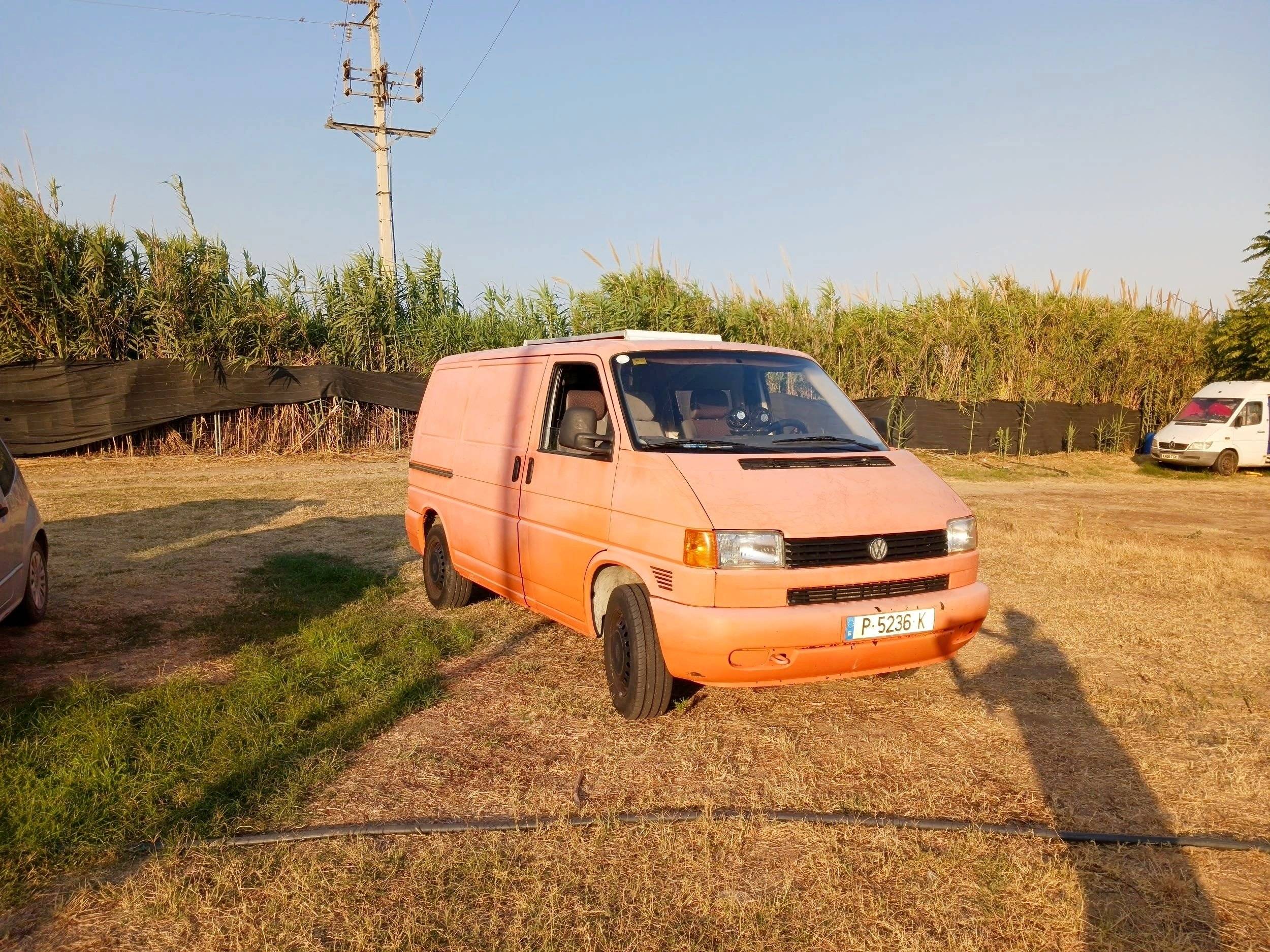 Voorkant 3/4 Volkswagen Transporter T4 - Yescapa