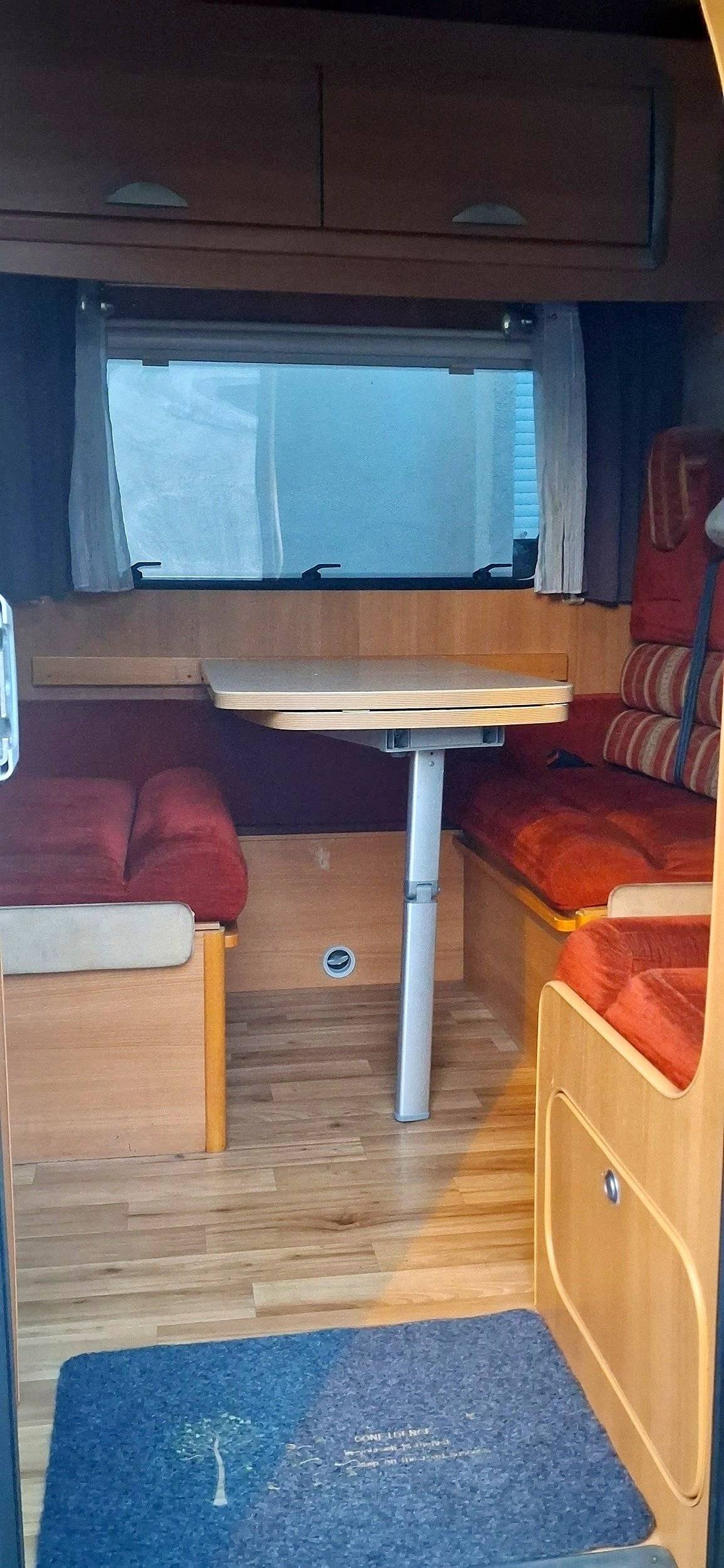 Eethoek Ford FORD TRANSIT 140CV - Yescapa