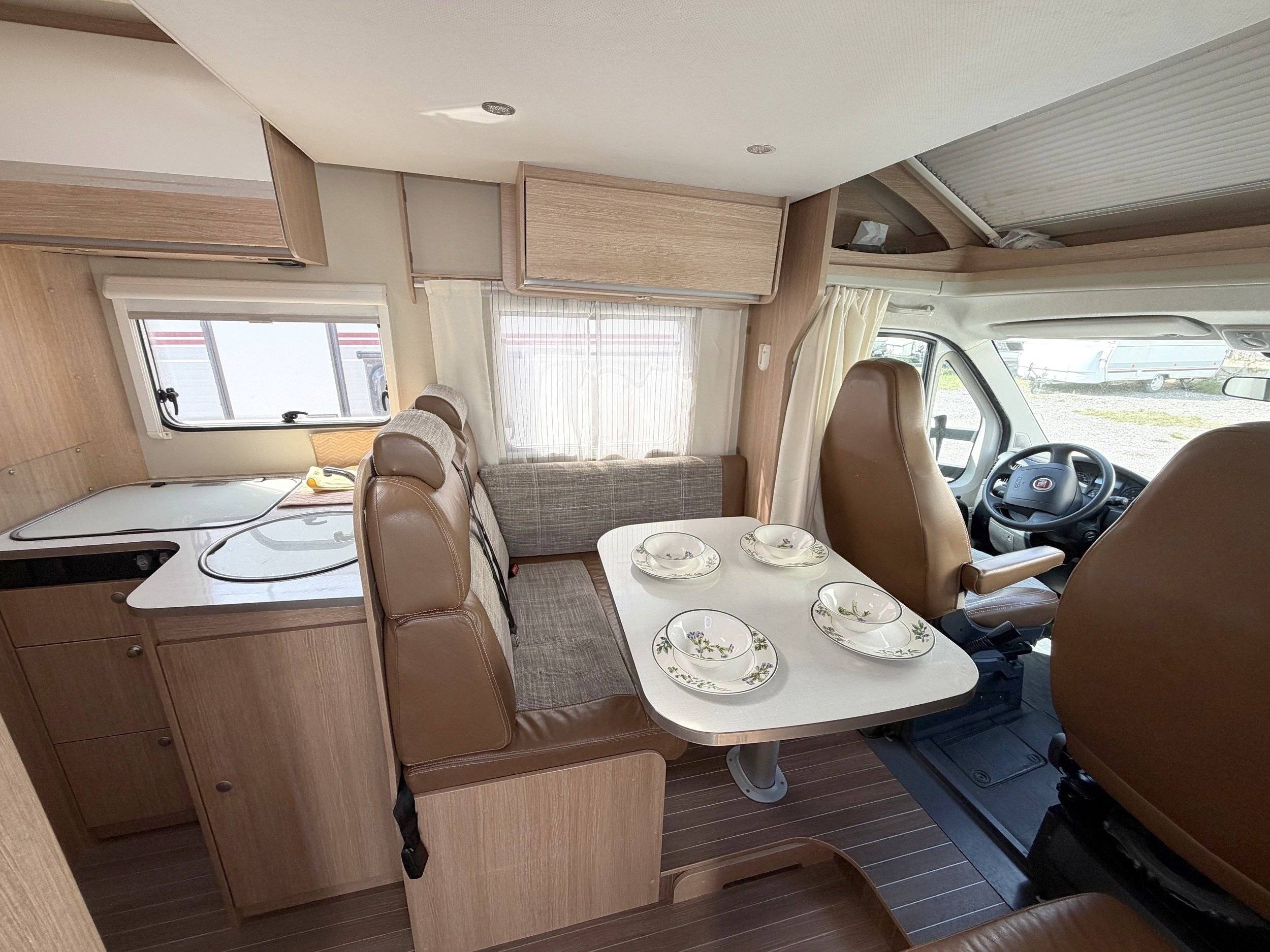 Dinette Fiat - Yescapa
