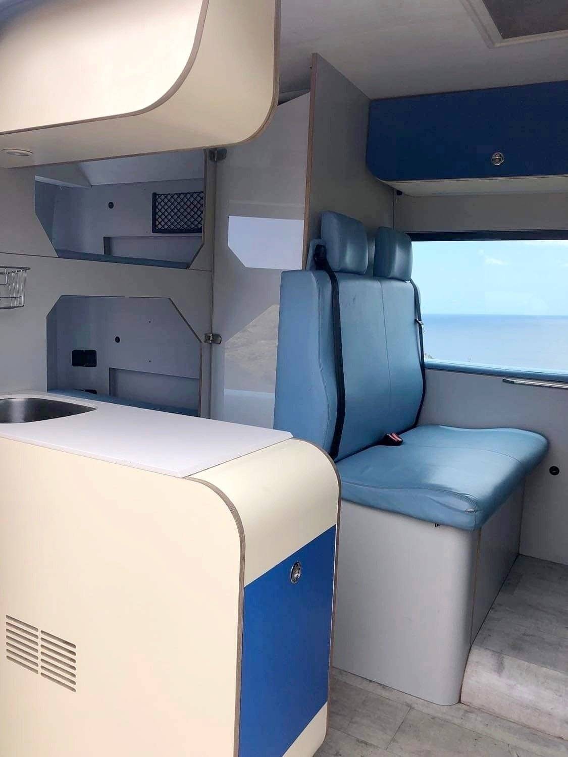 Menjador Fiat Ducato 2,0 l Multijet 100 ch. - Yescapa