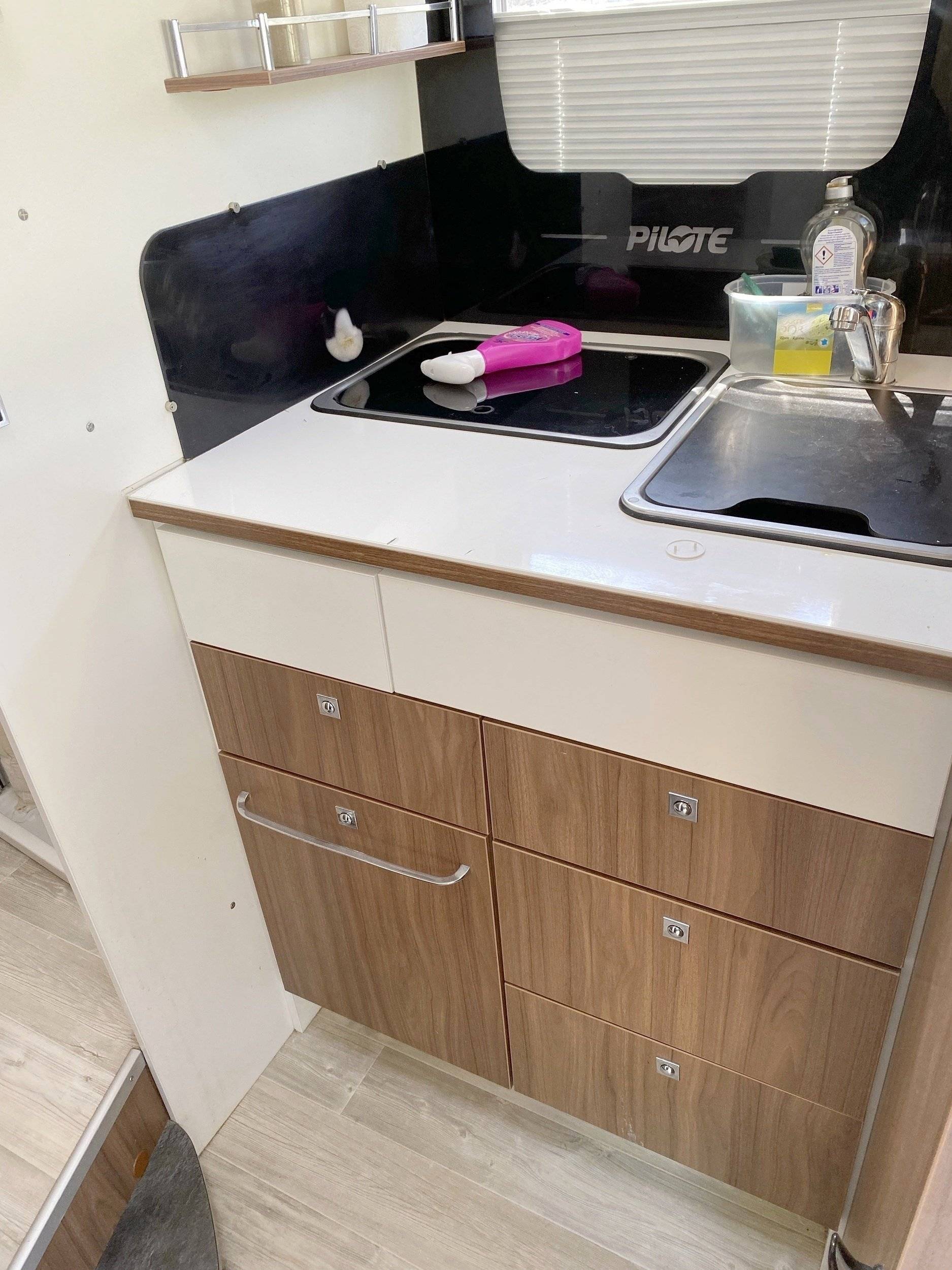 Pilote Pilote P746 Essentiel