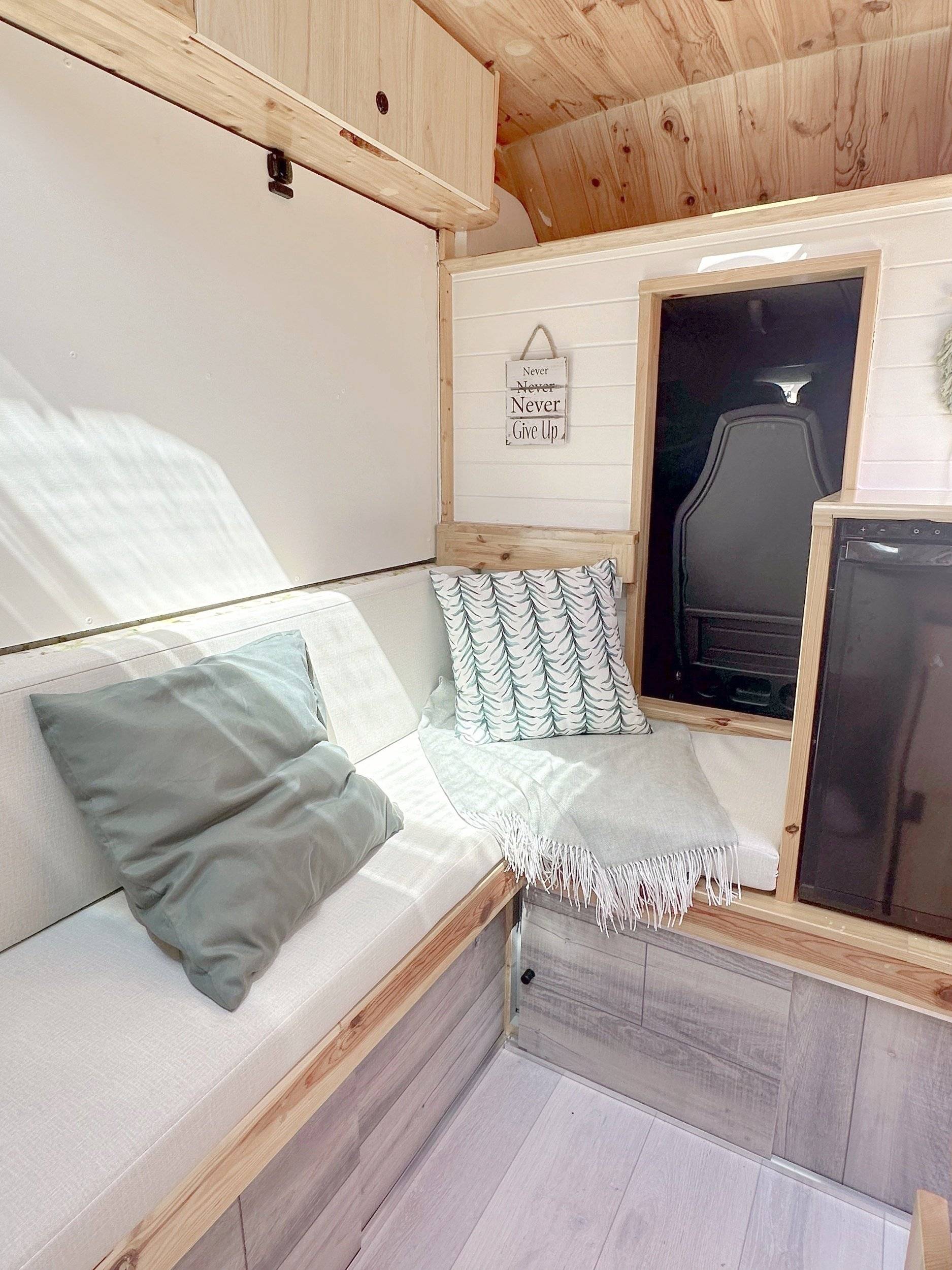 van.out Renault Master