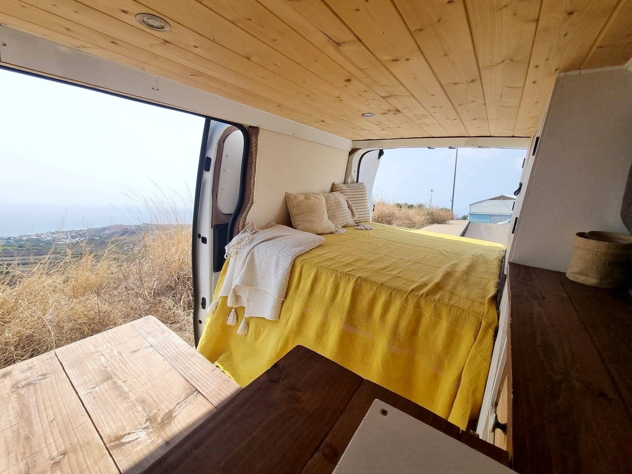 Ci Vivaro H1L2 1,6 l 120 ch