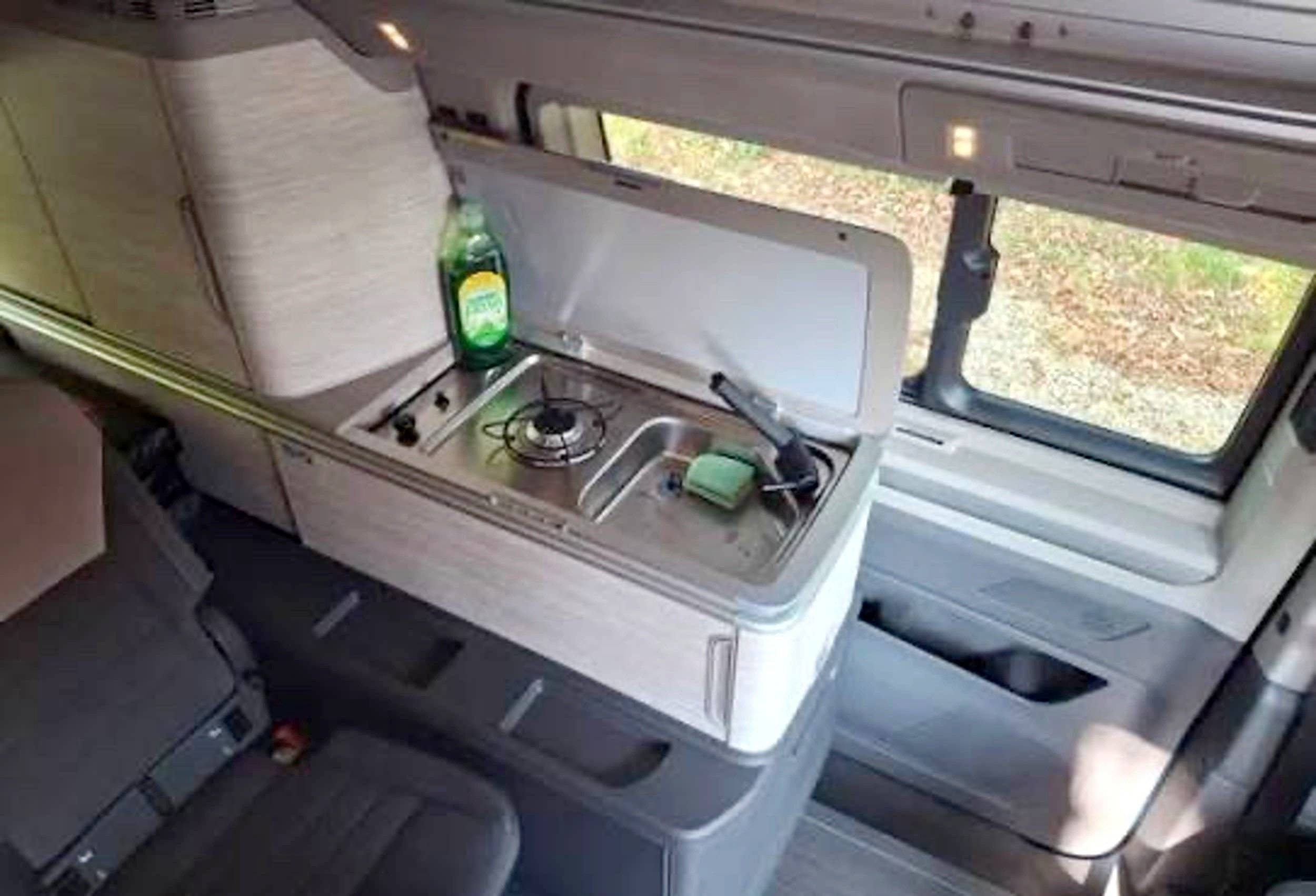 Volkswagen T7 California Ocean