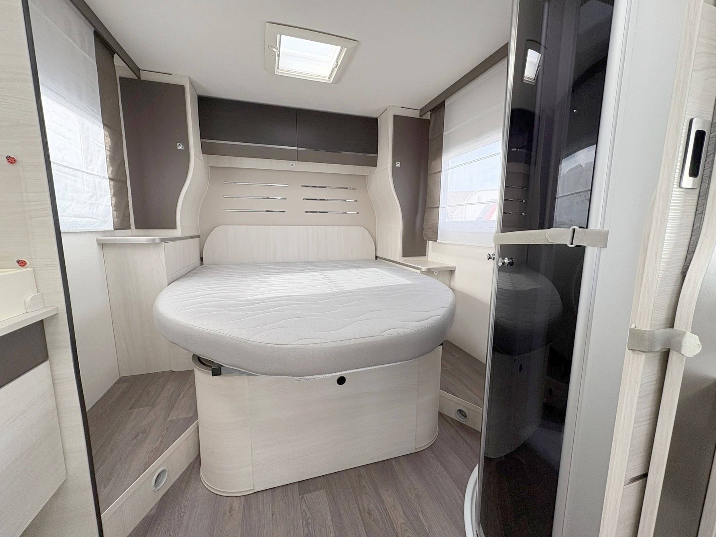 Schlafplätze Fiat Ducato 2,2 l Multijet 130 ch. - Yescapa