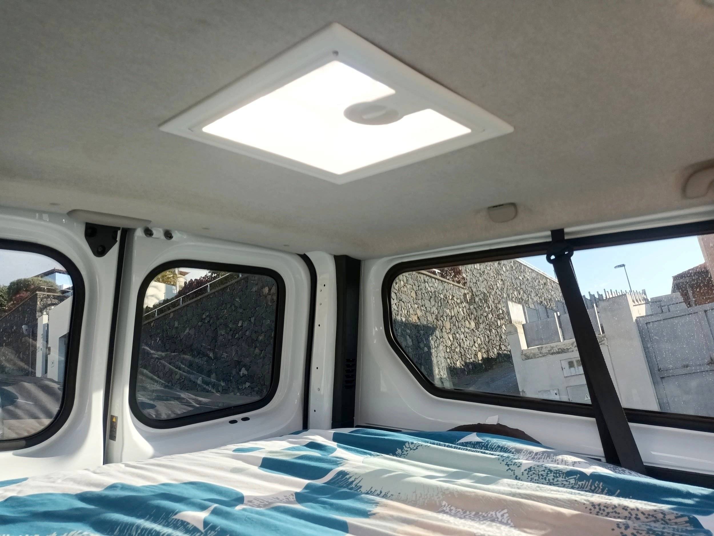 Opel Vivaro H1L2 1,6 l 120 ch