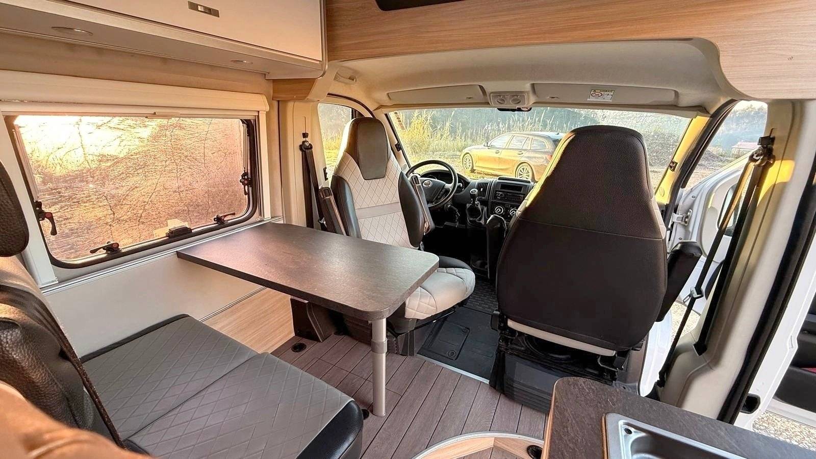Dinette Fiat FIAT DUCATO - Yescapa