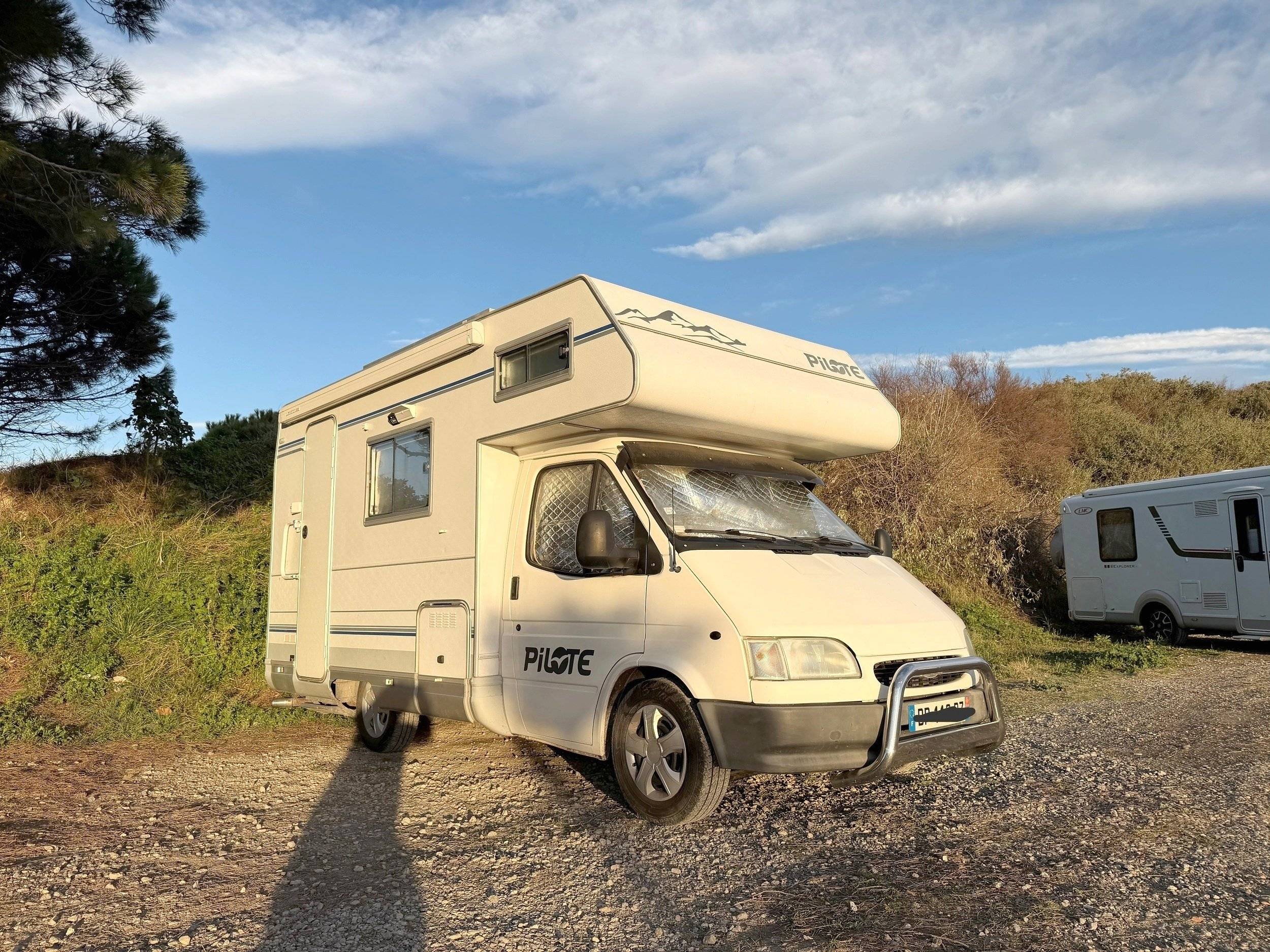 Front view from 3/4 Ford ford transit - Yescapa