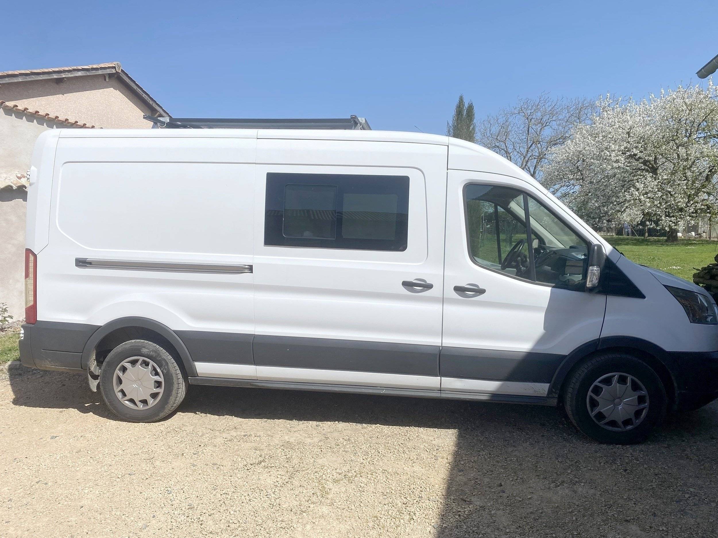 Laure’D FORD TRANSIT