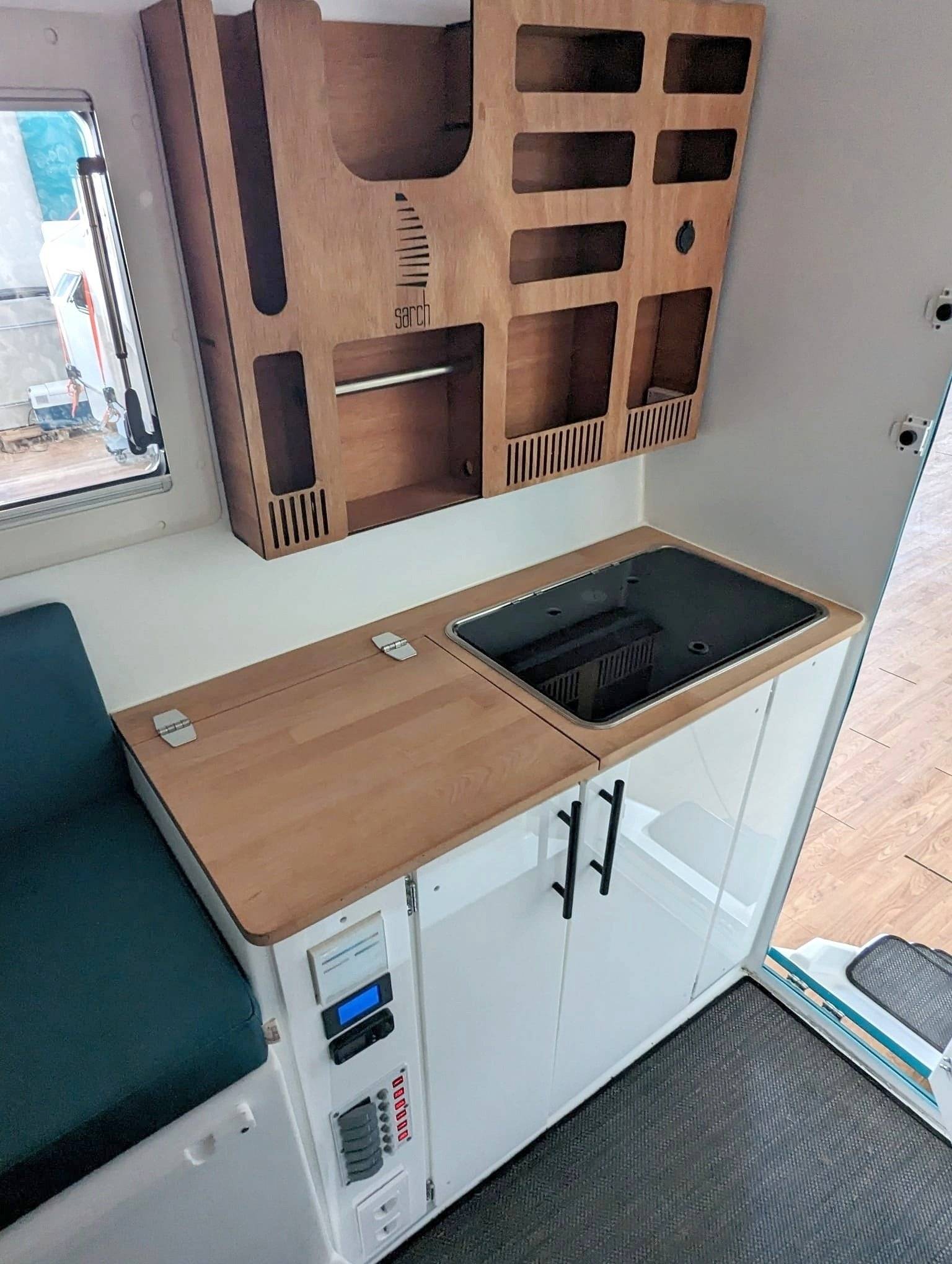 Custo Van Wildcampers