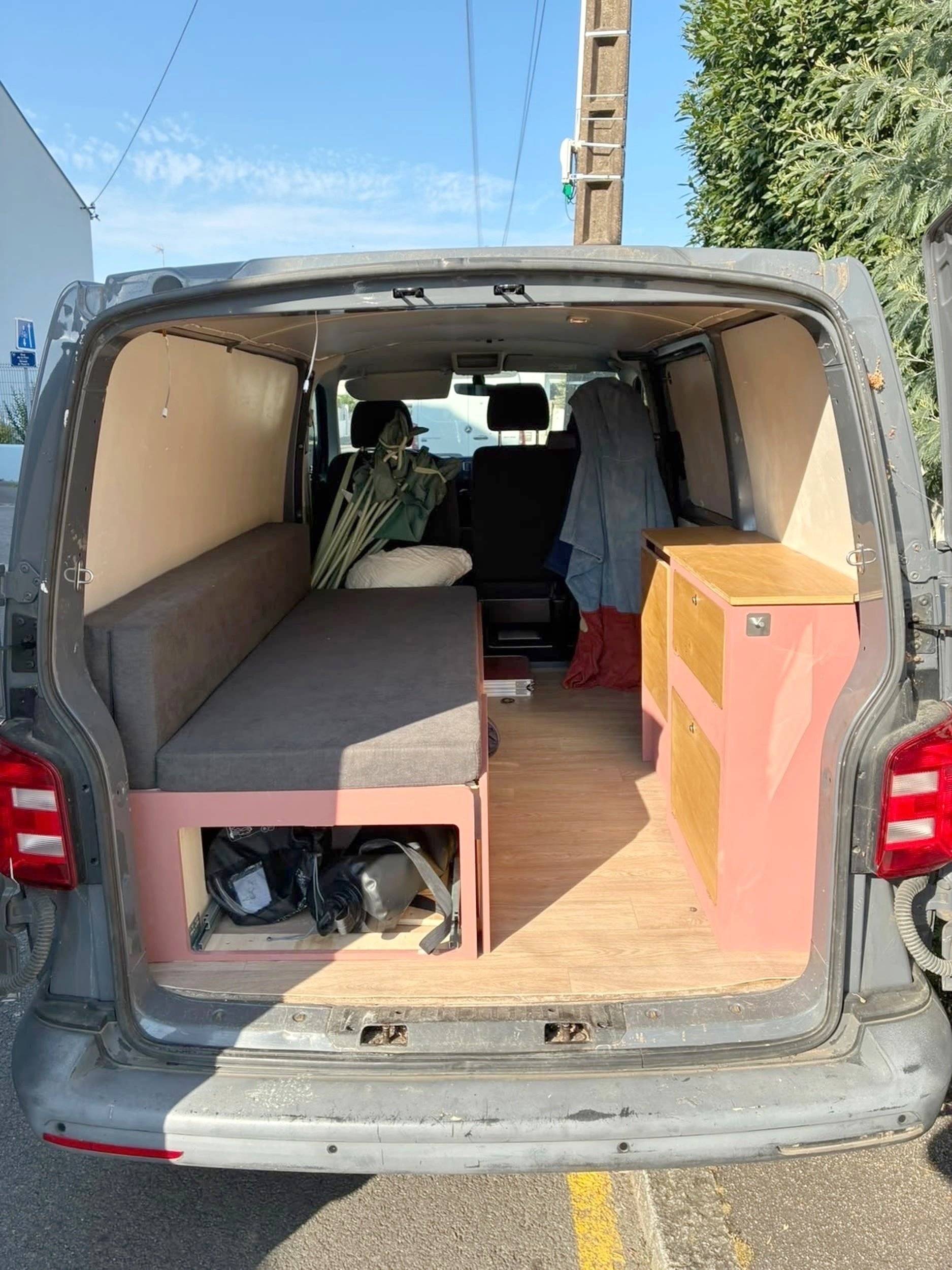 Volkswagen T6 2 l 102
