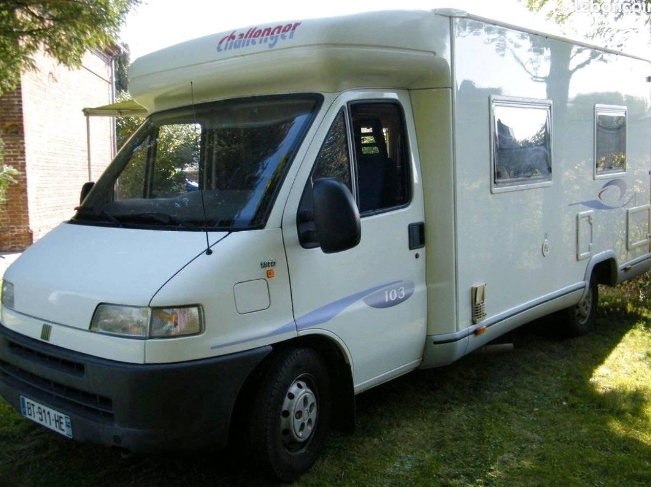 Vista de 3/4 Fiat Ducato 1.9 - Yescapa