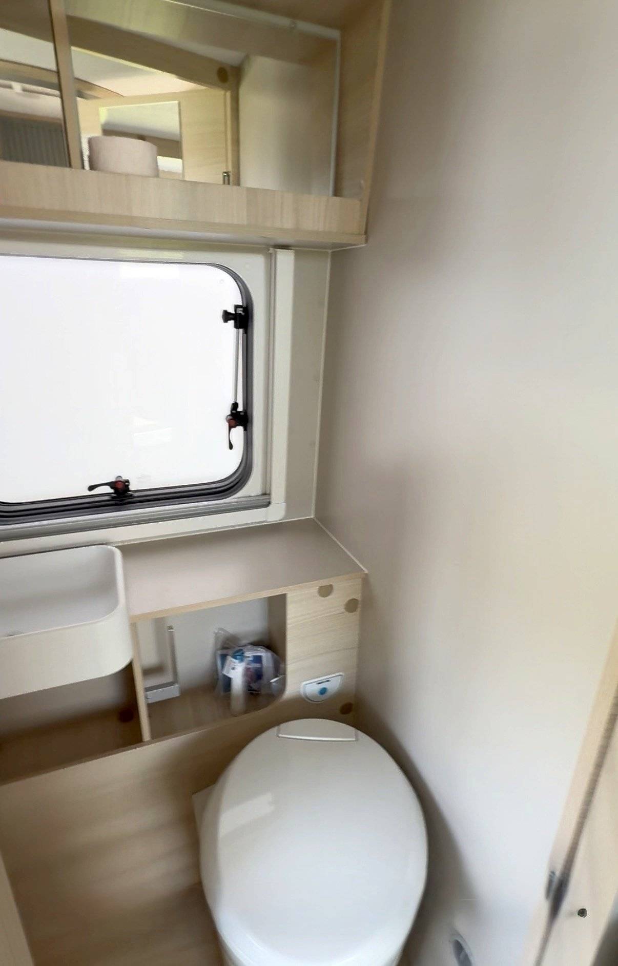 Challenger CHALLENGER F&S