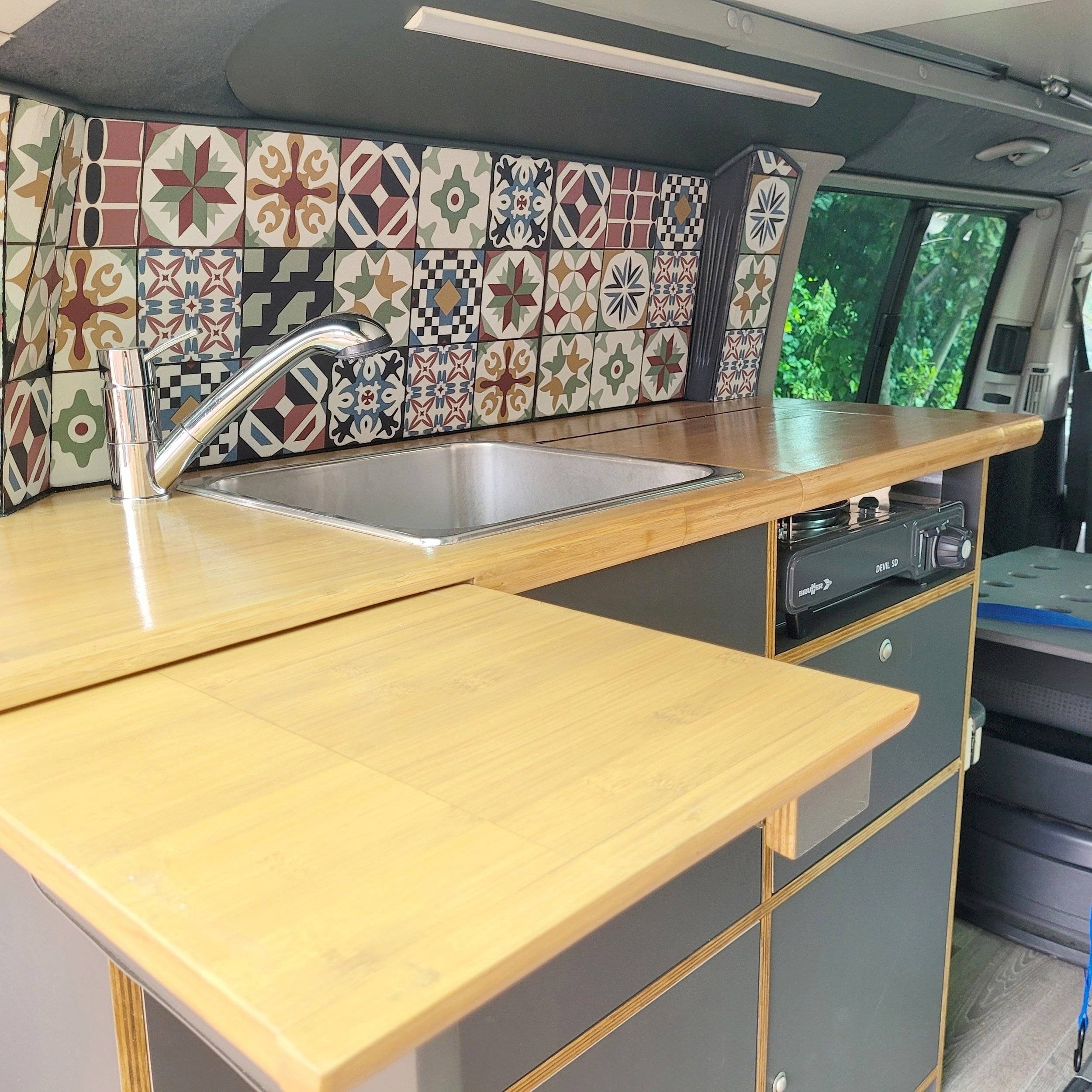 Coin cuisine Volkswagen Volkswagen T5 Multivan - Yescapa