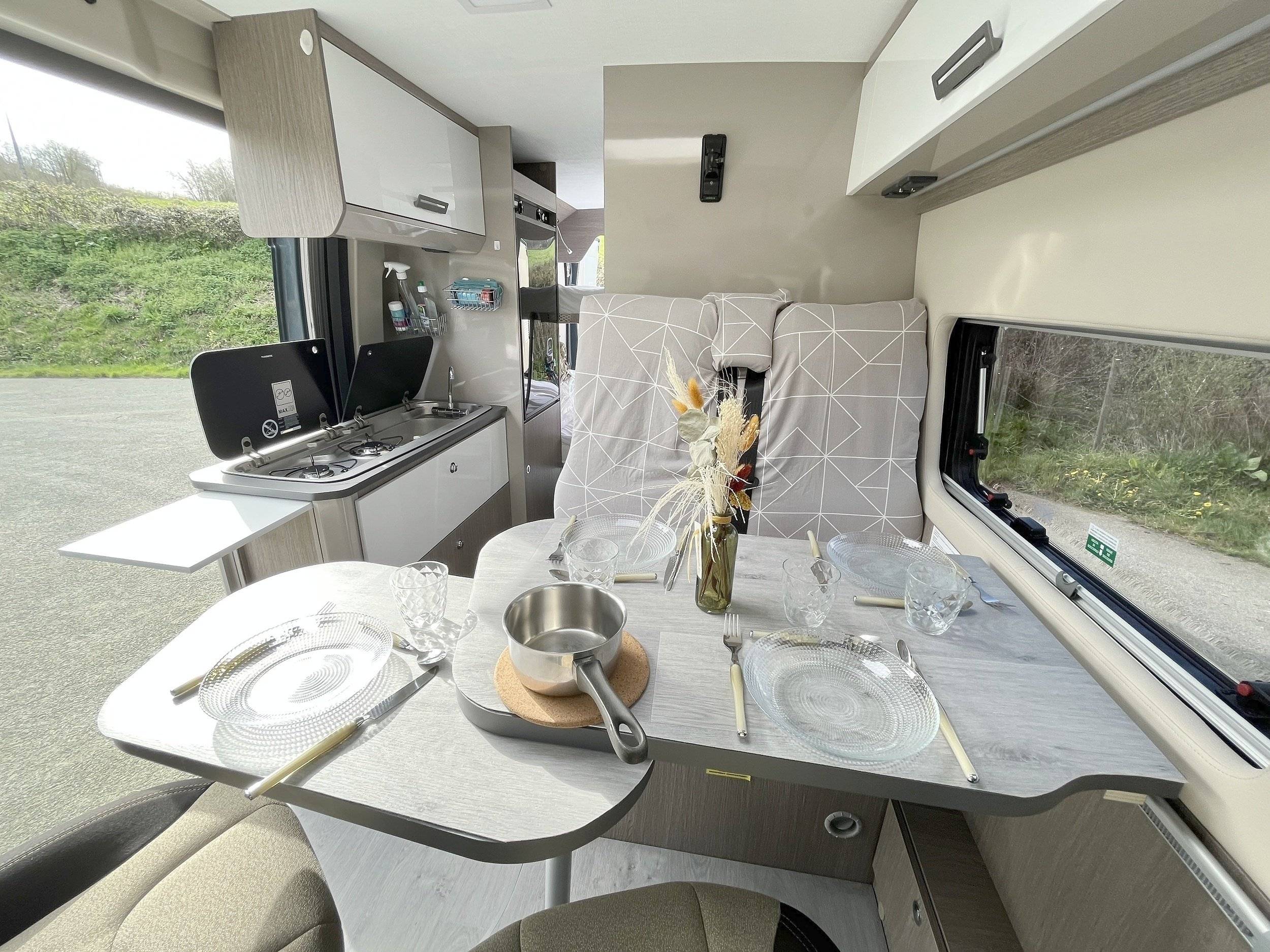 Chausson V594 MAX ROADLINE VIP