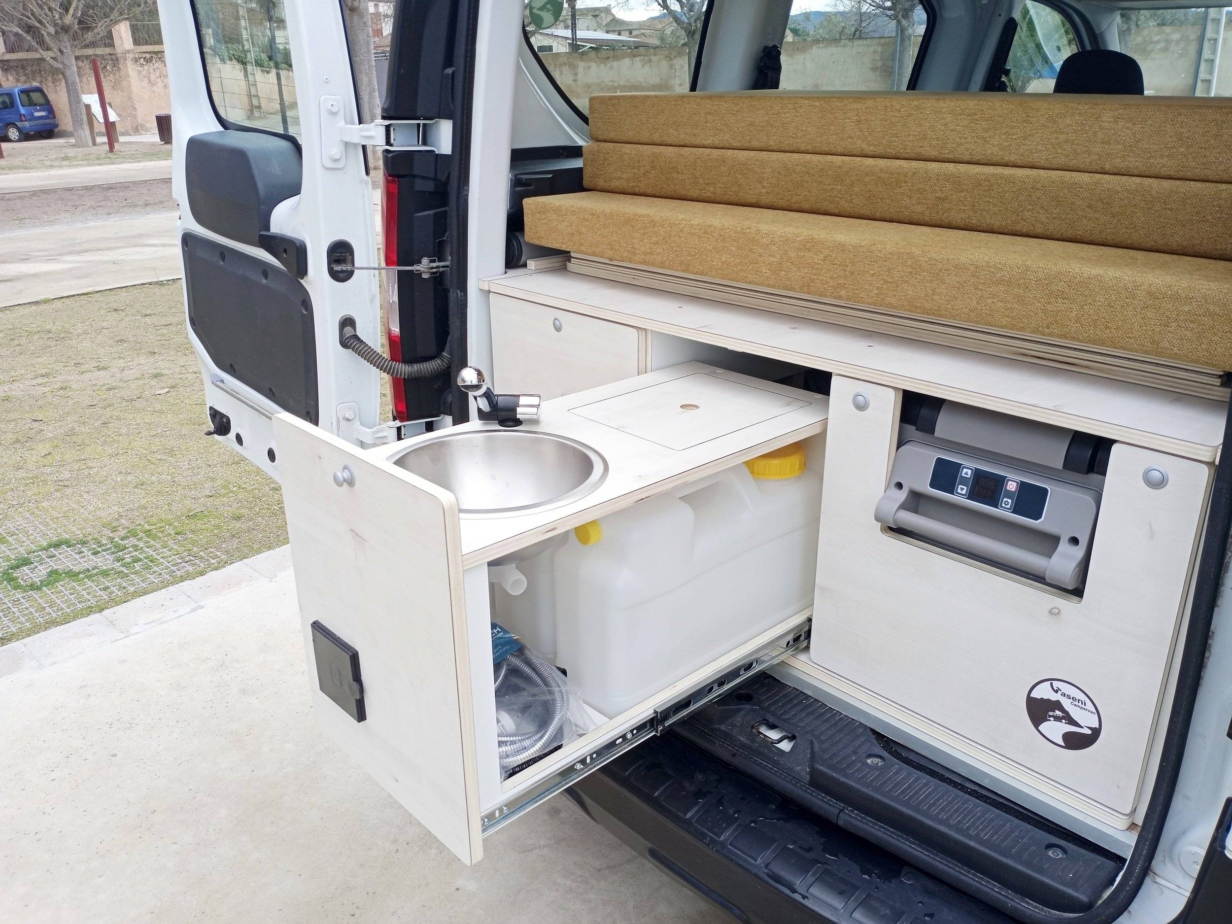 GASENI CAMPERVAN CAMPER- LEO