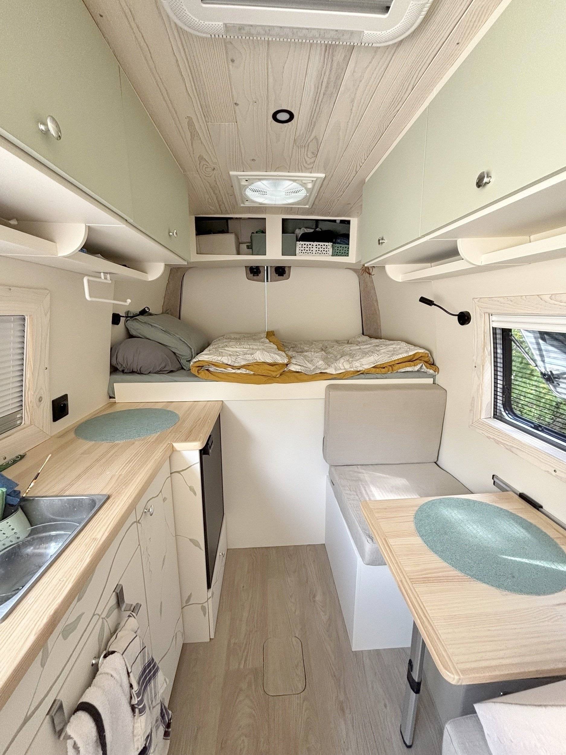 Berth Renault Master 2,3 l dci 130 ch - Yescapa