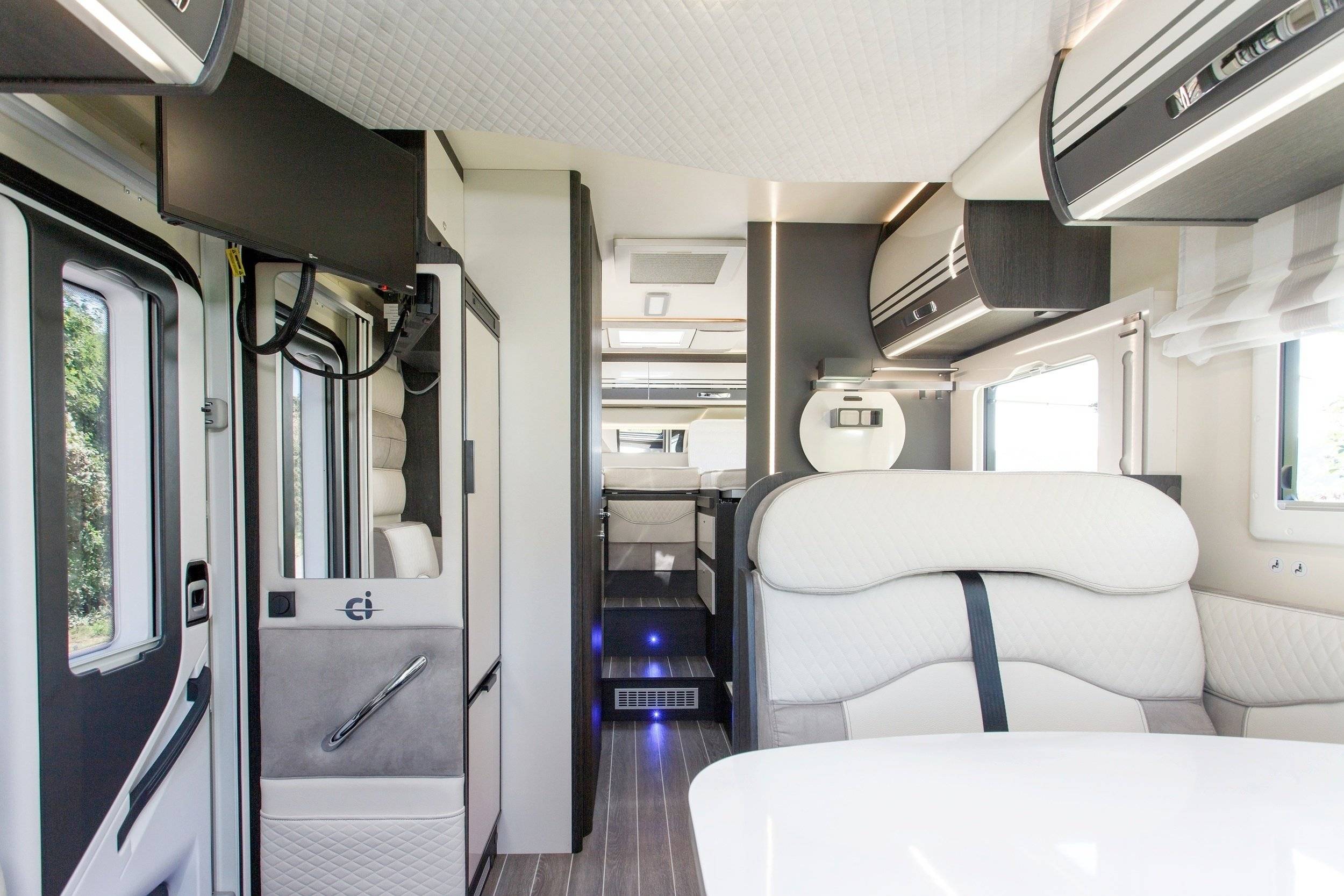 Dining Area Fiat Fiat Ducato 2.2 Euro 6 140cv - Yescapa