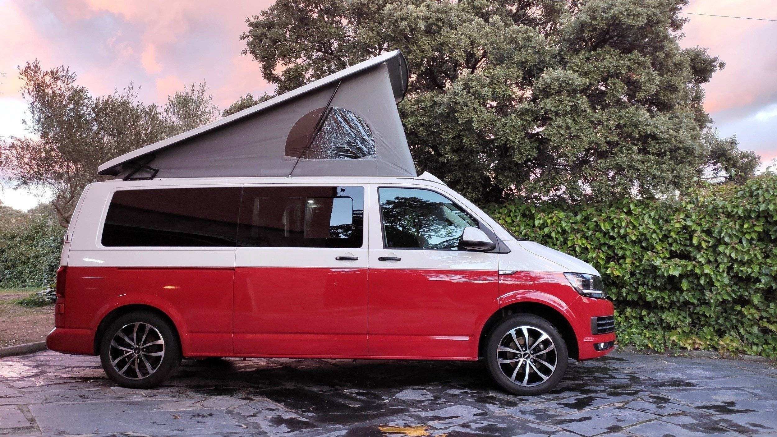Volkswagen Transporter T6 (Roja)
