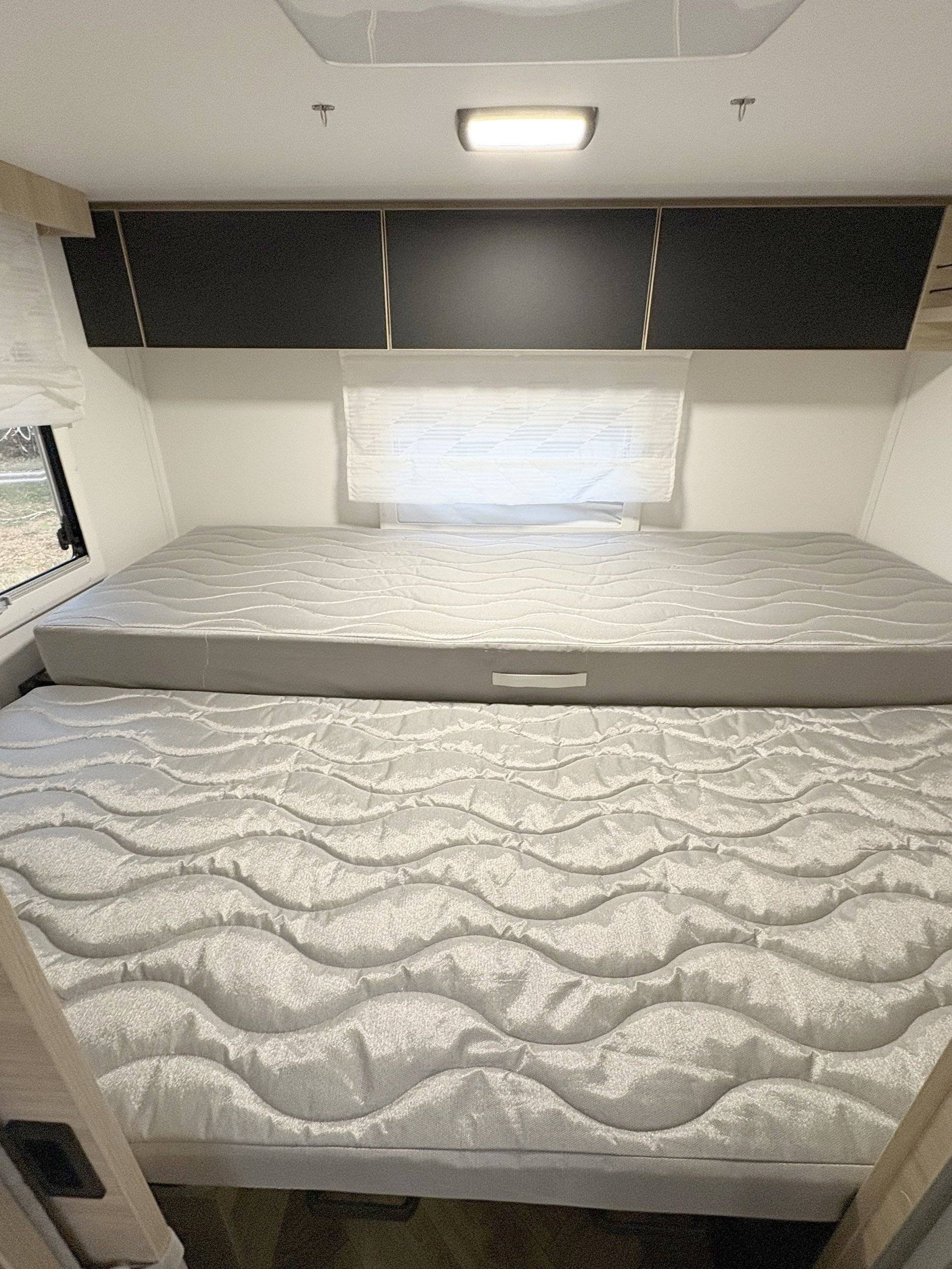 Berth Peugeot - Yescapa
