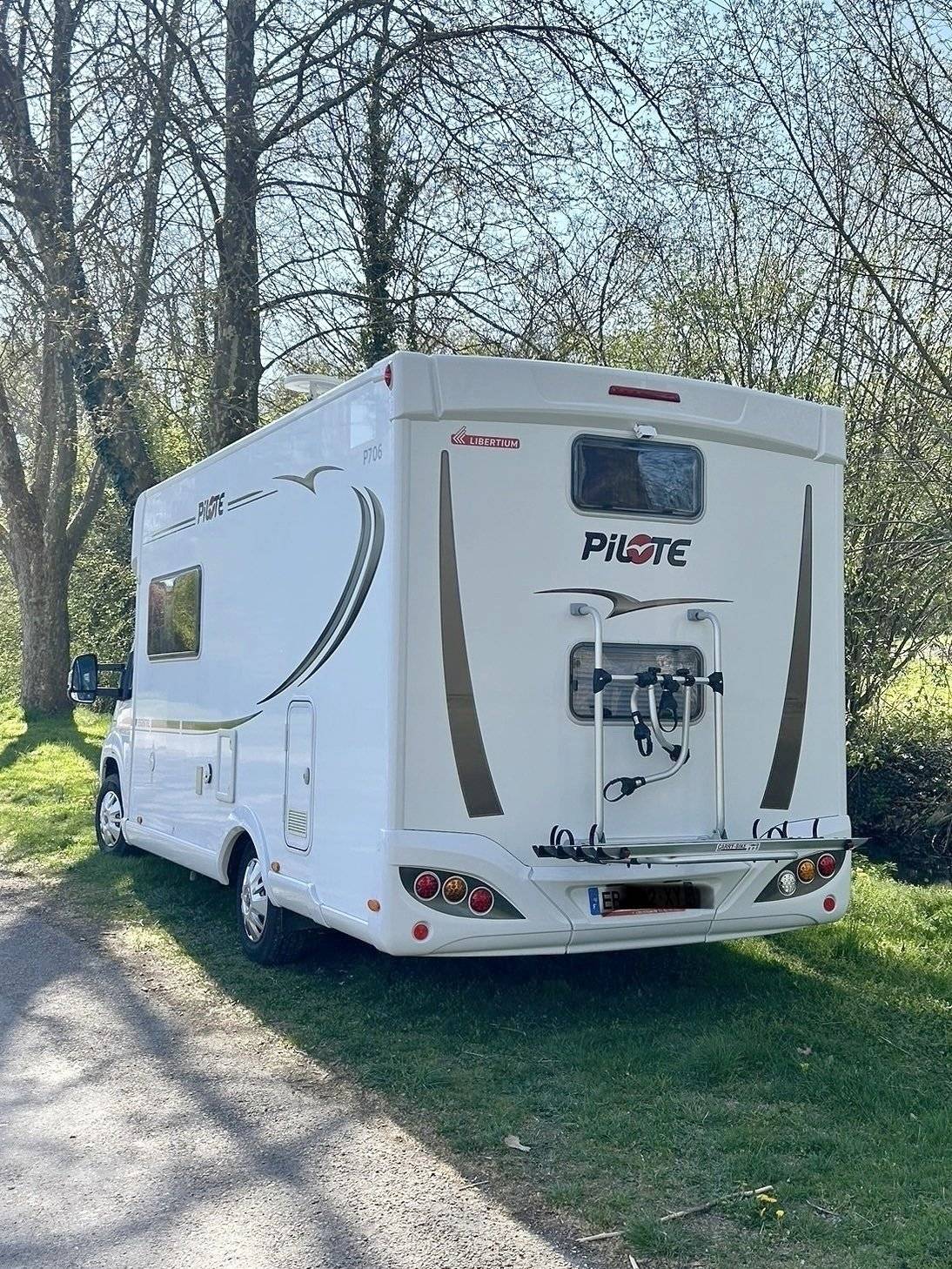 Pilote P706S Essentiel