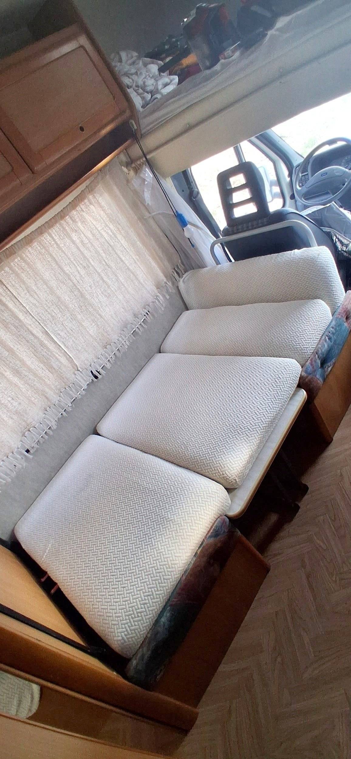 Couchages Fiat Ducato 1.9 TD. 90CV. - Yescapa