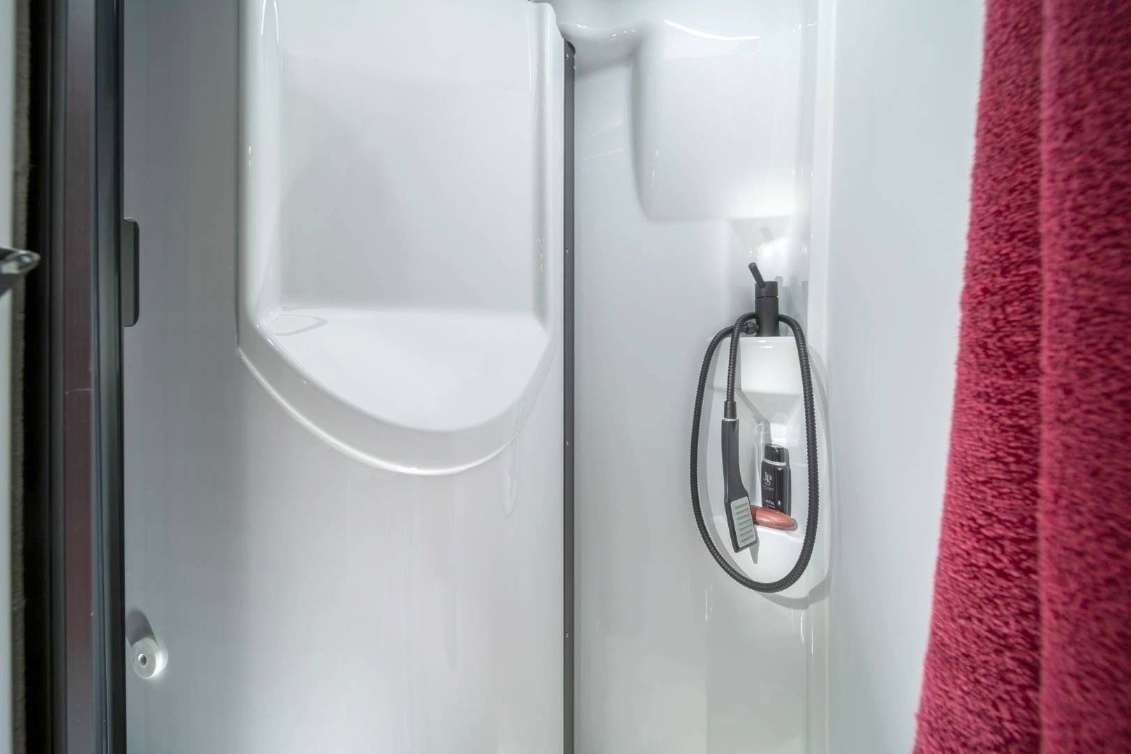 Adria Adria Twin PLUS 600 SPB Family