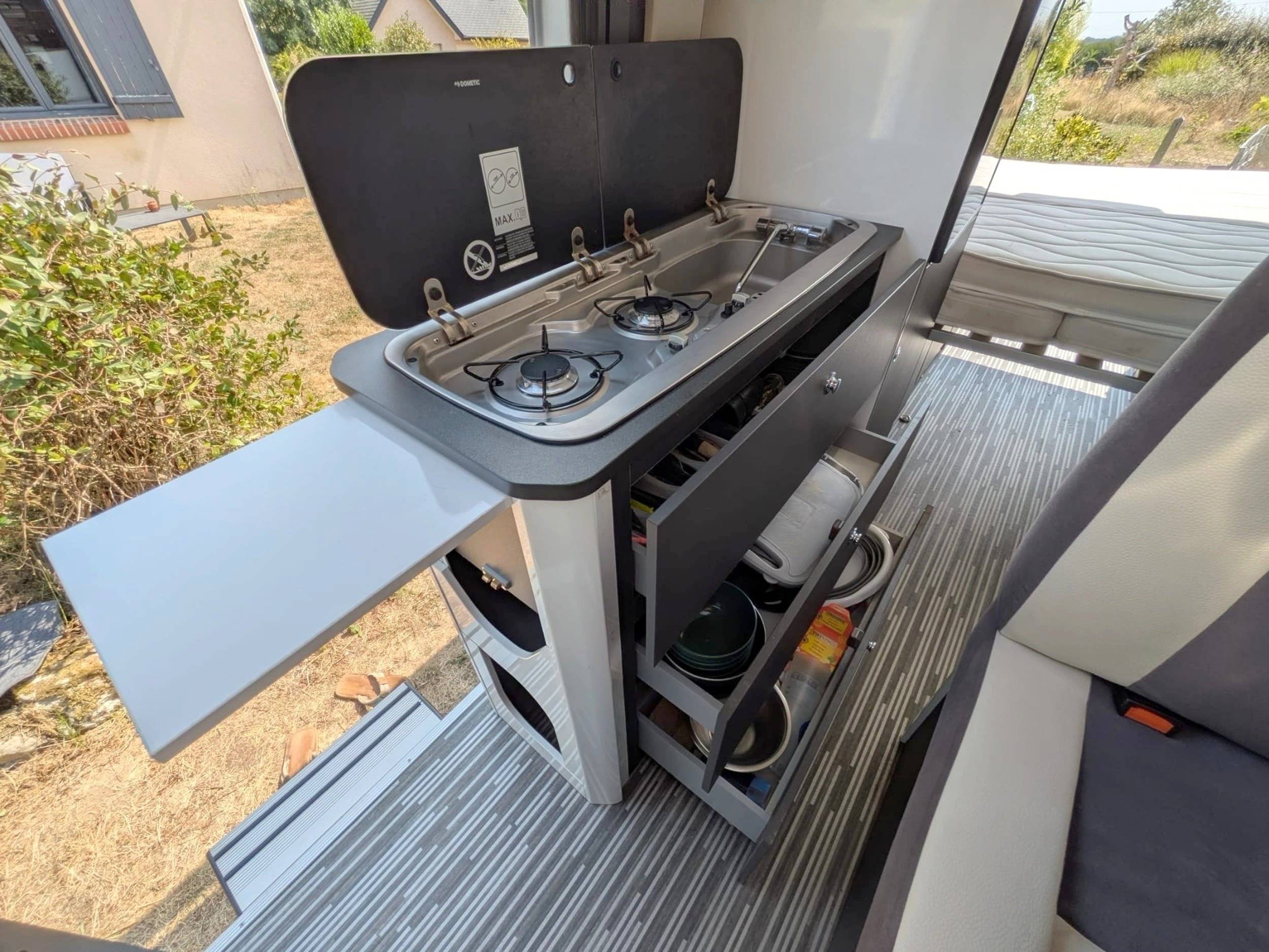 Mclouis Menfys VAN S-Line 3 Maxi