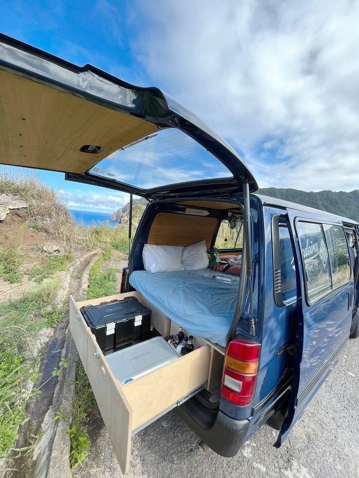 TOYOTA AUSTRALIAN CAMPER