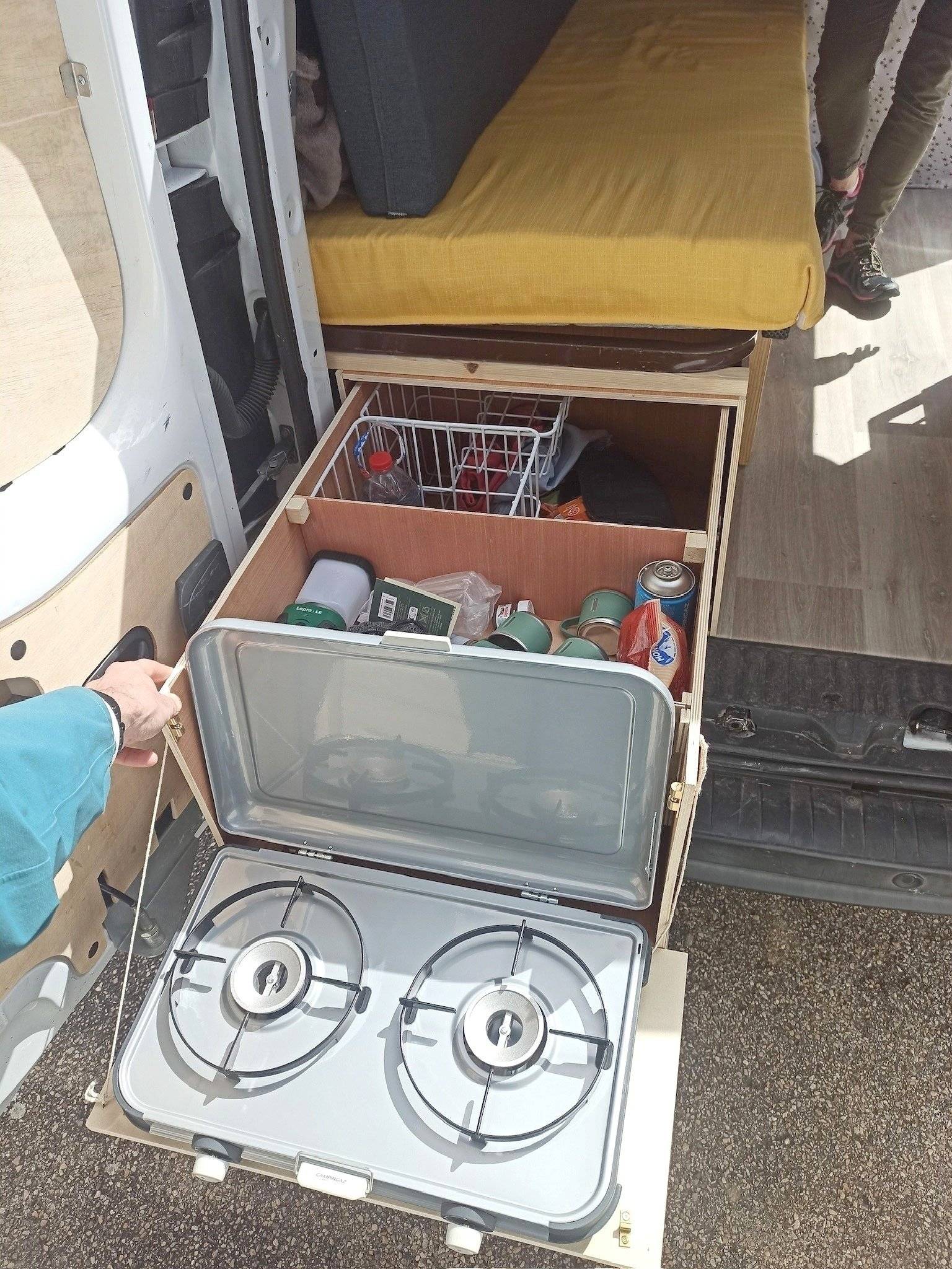 Kitchen Renault Kangoo 1,5 l DCI 105 ch - Yescapa