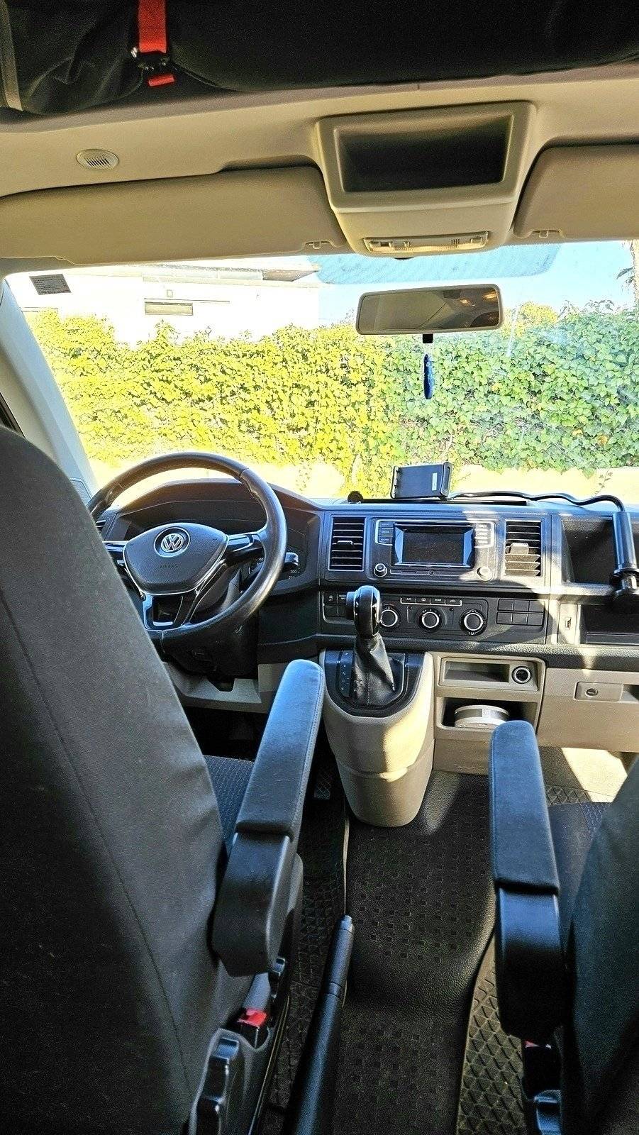 Driver's compartment Volkswagen - Yescapa